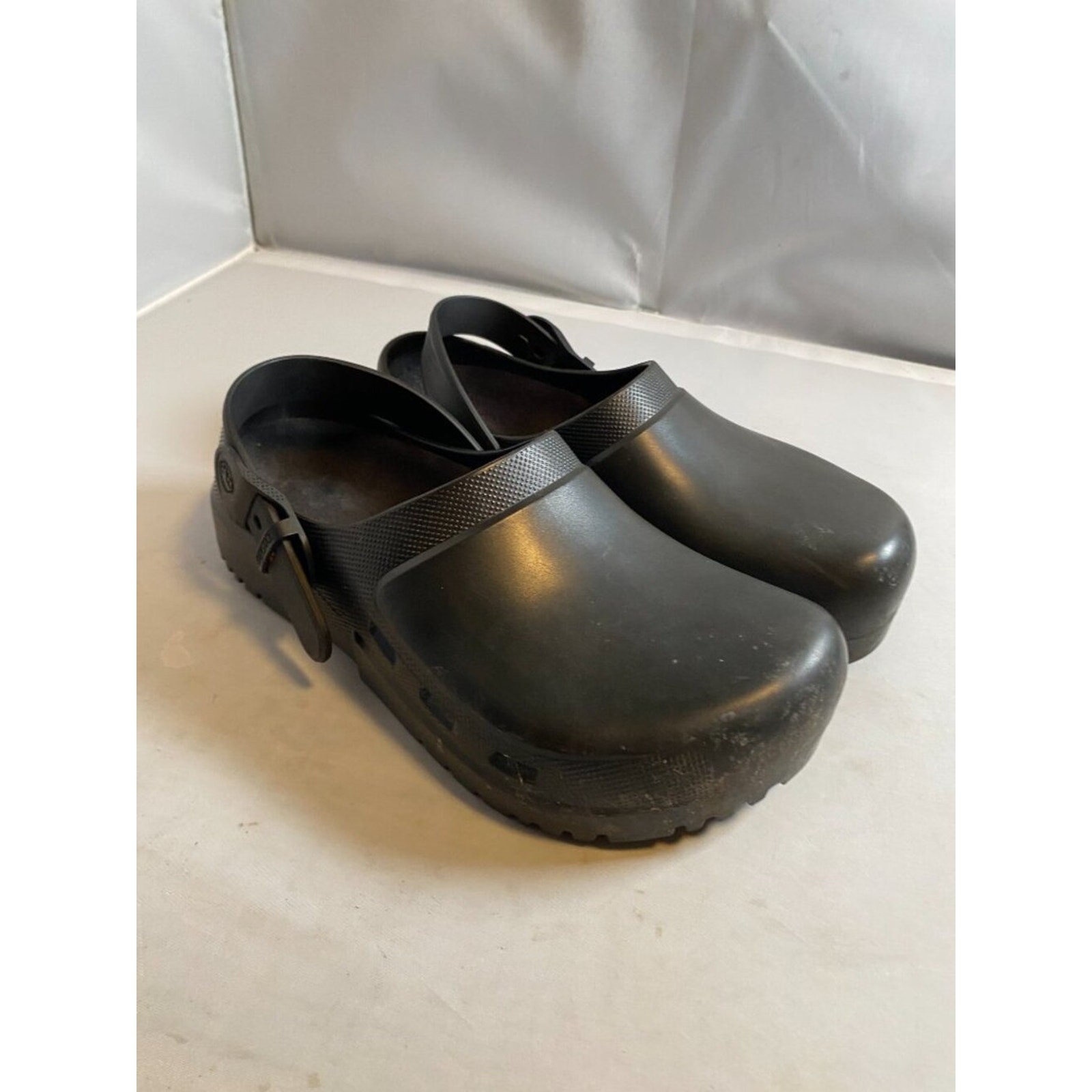 Birkenstock Birki air 2 Black Clogs 37regular width. Adjustable back strap