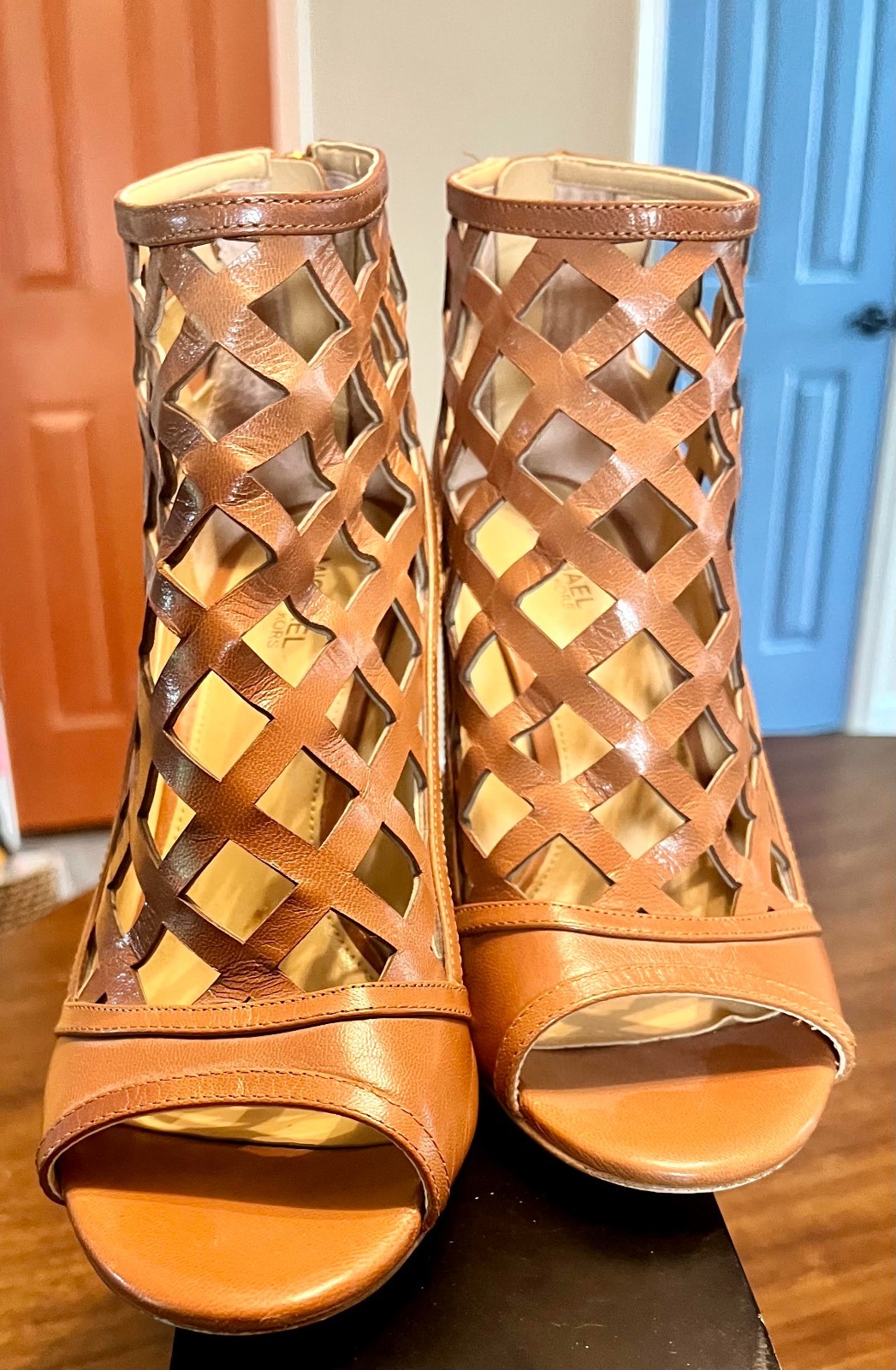 MICHAEL Michael Kors Yvonne Tan Leather Caged Booties Lattice Design Shoe 7.5