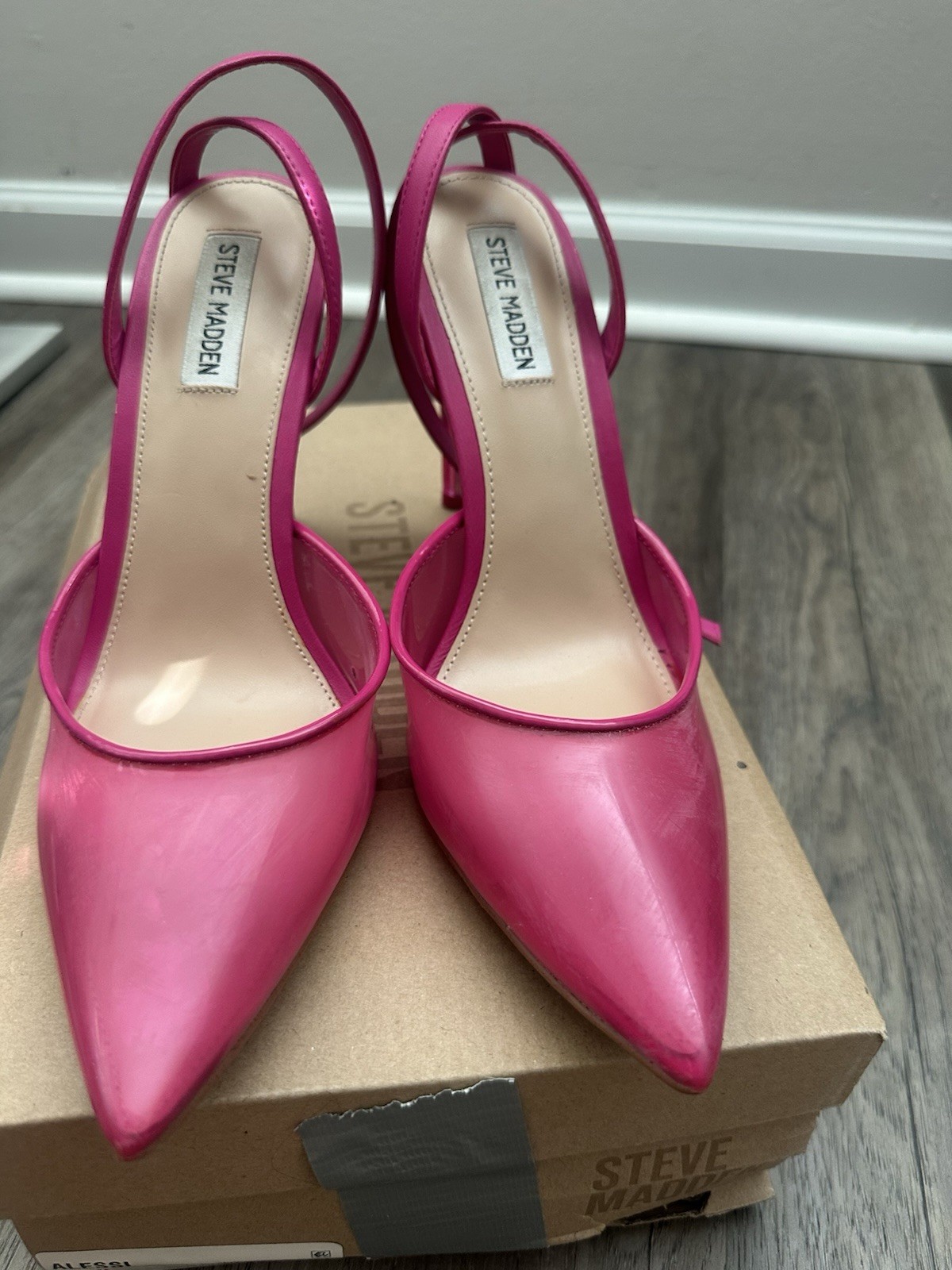 Steve Madden Women’s Pink Pointed Toe Stiletto Slingback Ankle Strap 10
