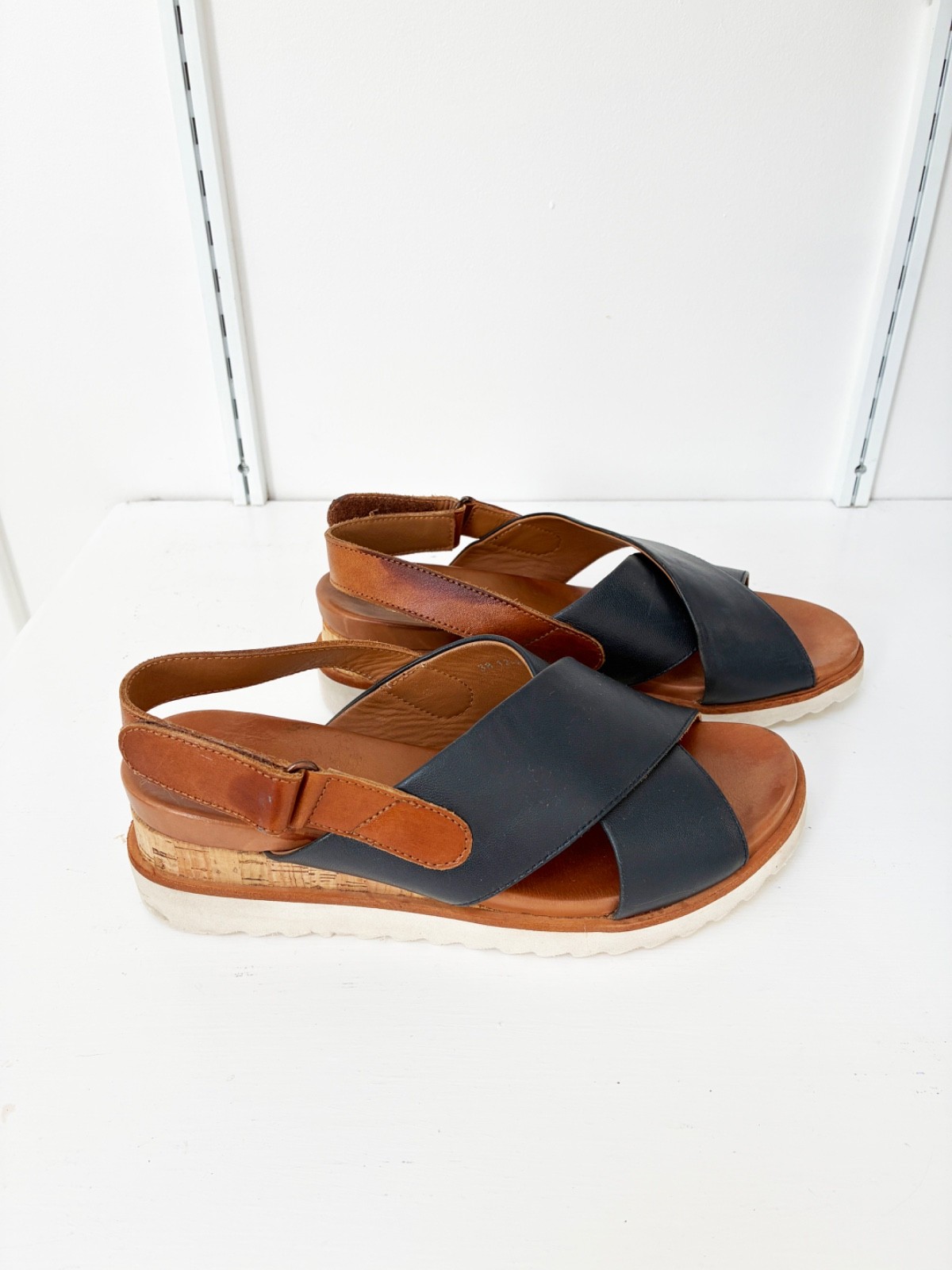 Ara Wedge Sandals Valencia Wedge Leather Navy Blue Sandals Nautical US 7.5 EU38