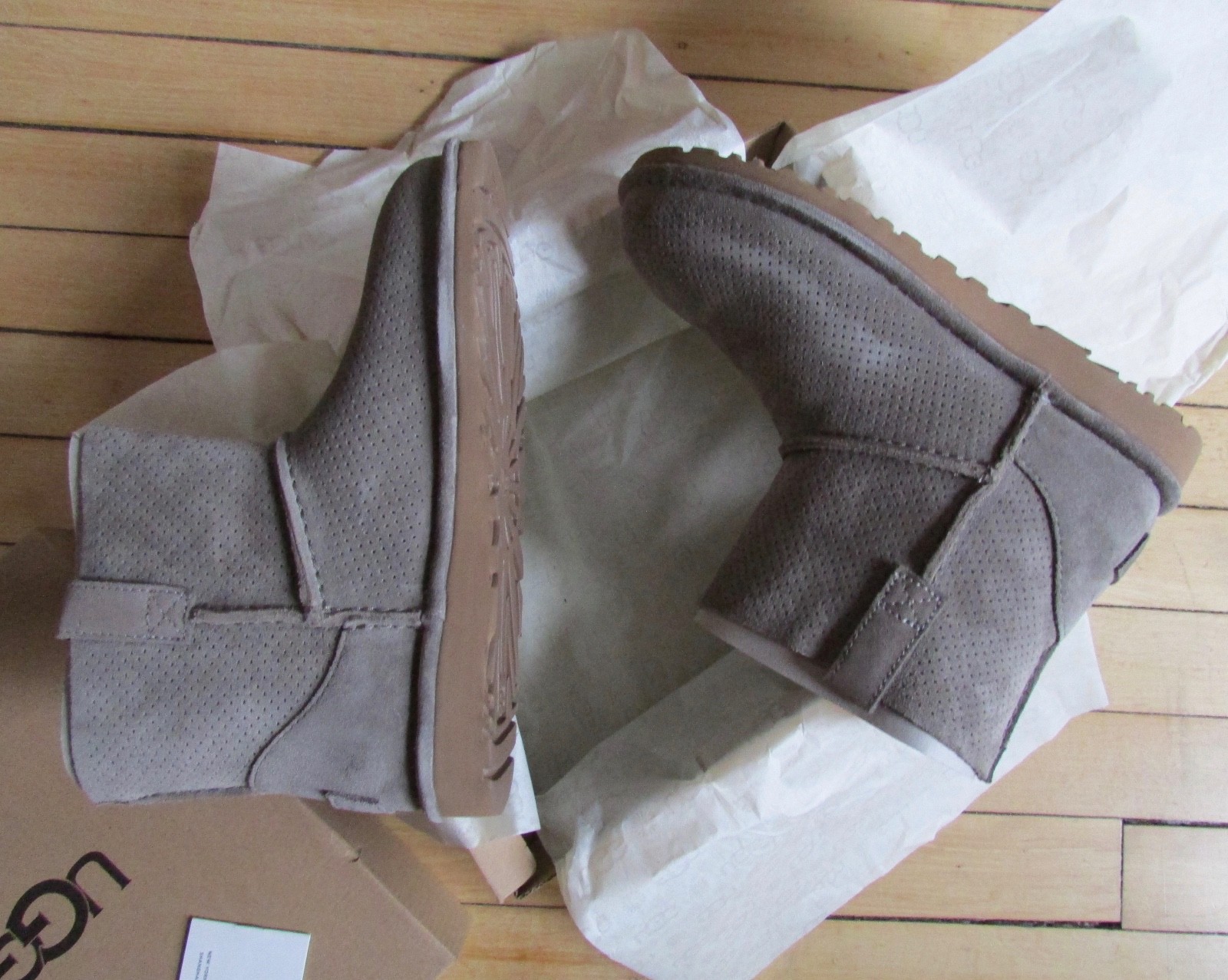 UGG Boots Unlined Mini Perforated Gray Leather Size 6 New $120