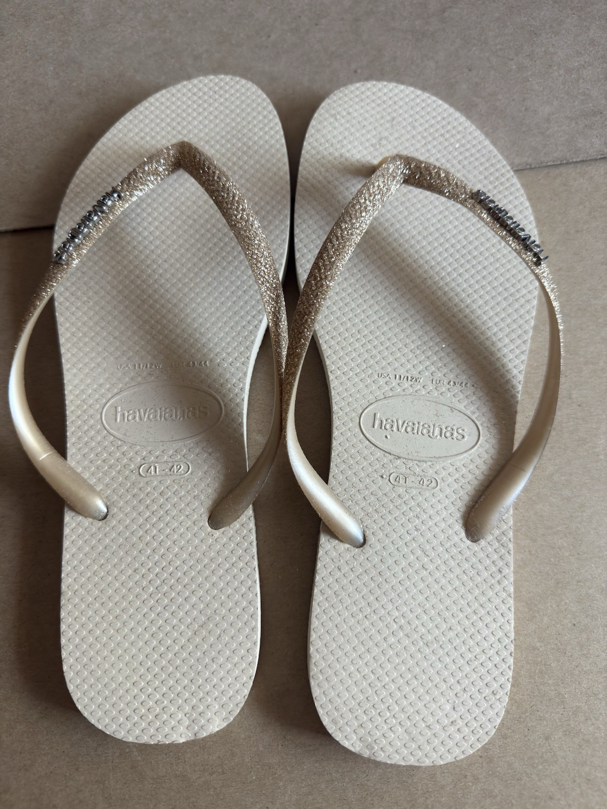 Havaianas Slim Iridescent Golden Sand w/Matching Gold Straps EU41-42 – NEW