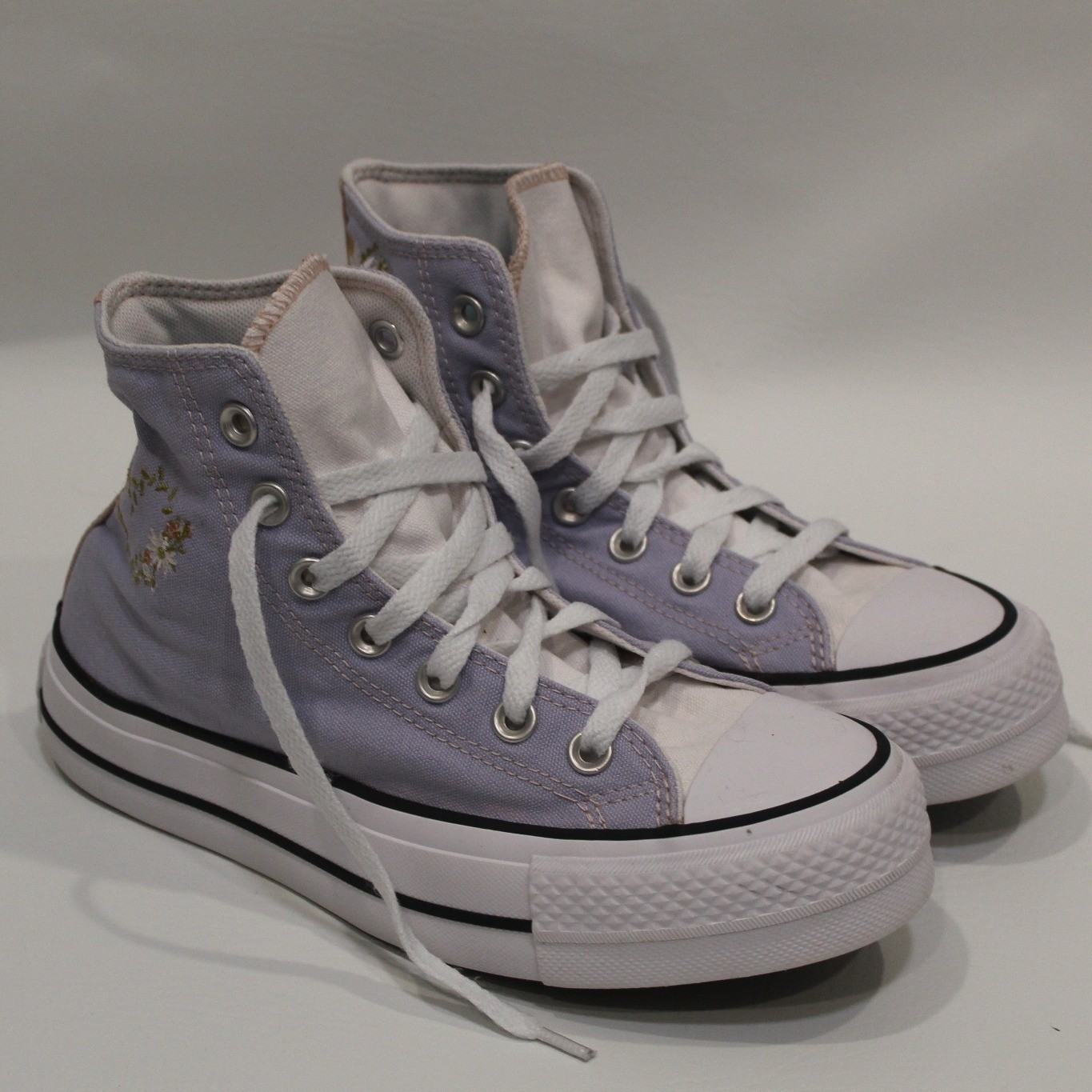 Converse Chuck Taylor All Star Platform Embroidered Floral High Top Womens 6.5