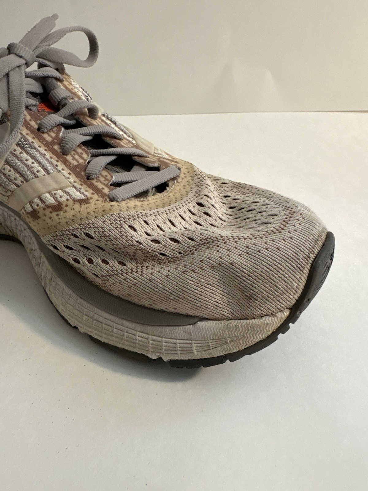 New Balance Fresh Foam 1080 v9 Running Shoes Beige Gray Womens