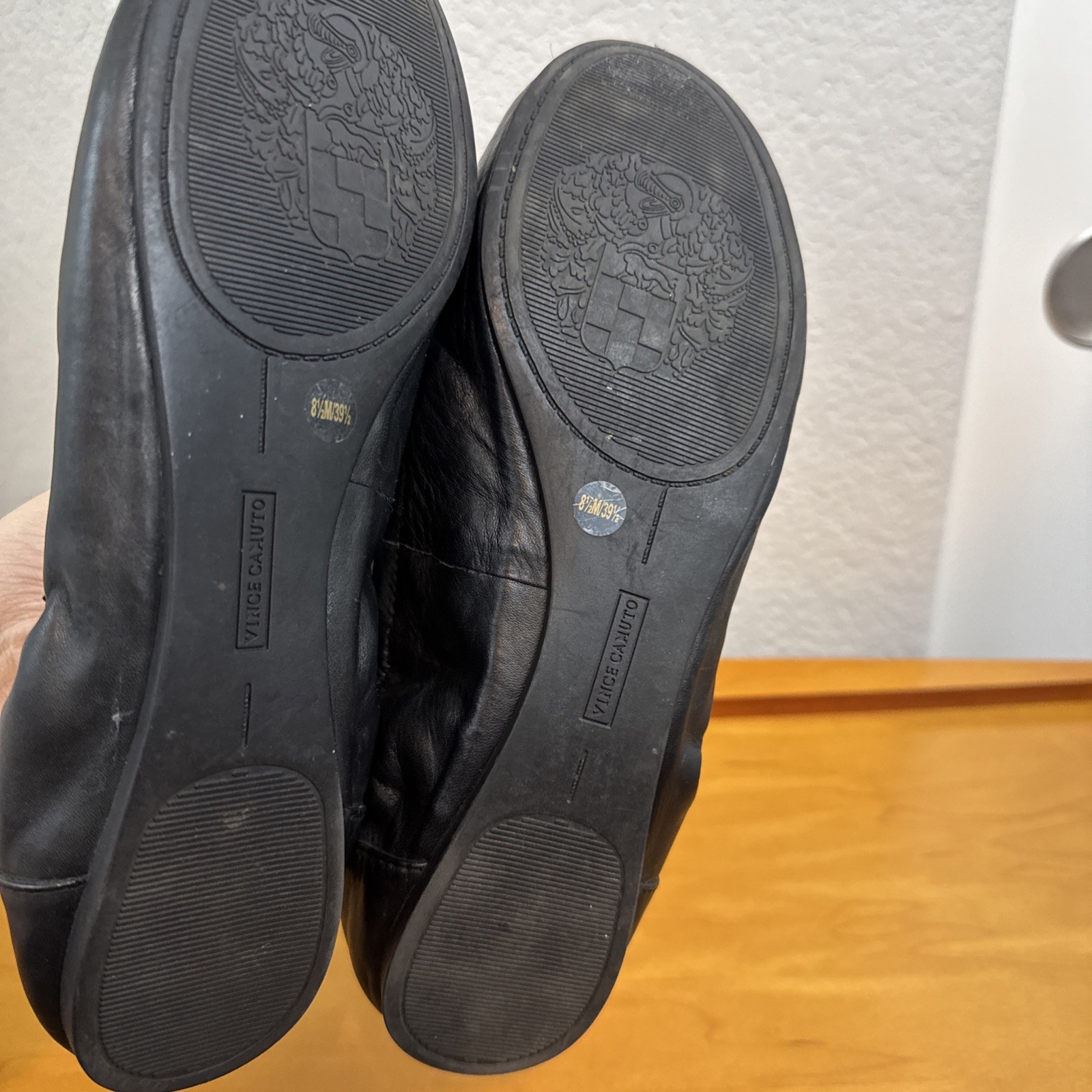 Vince Camuto Black Leather Ballet Flats Bow Slip On Women’s US 8.5 M EUR 39.5