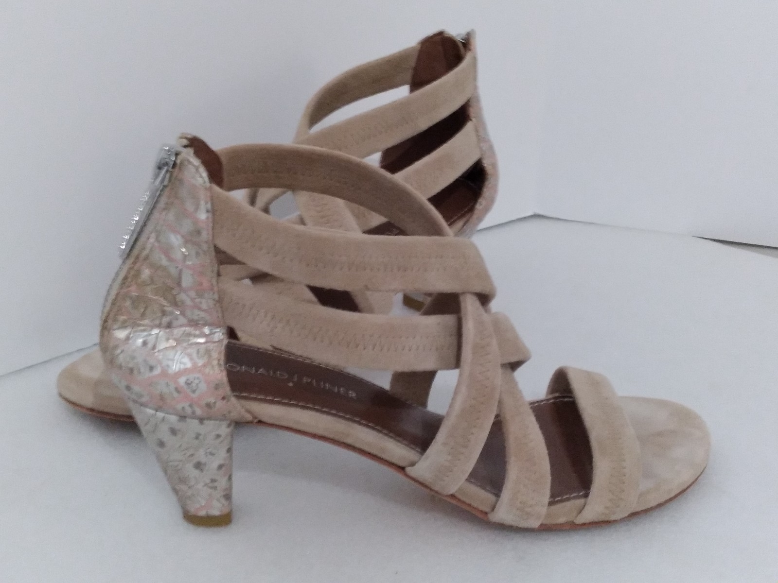 DONALD J PLINER Women’s Vida Covered Zipper Heel Strappy Sandal Size 8M EUC