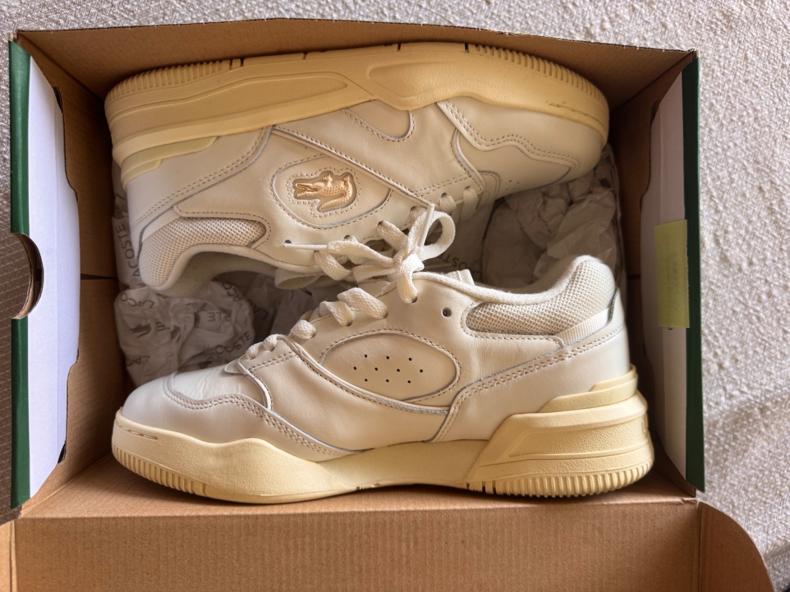 Lacoste Lineshot 224 4 SFA Women’s Leather Sneakers Off White EU 39.5 Worn Once