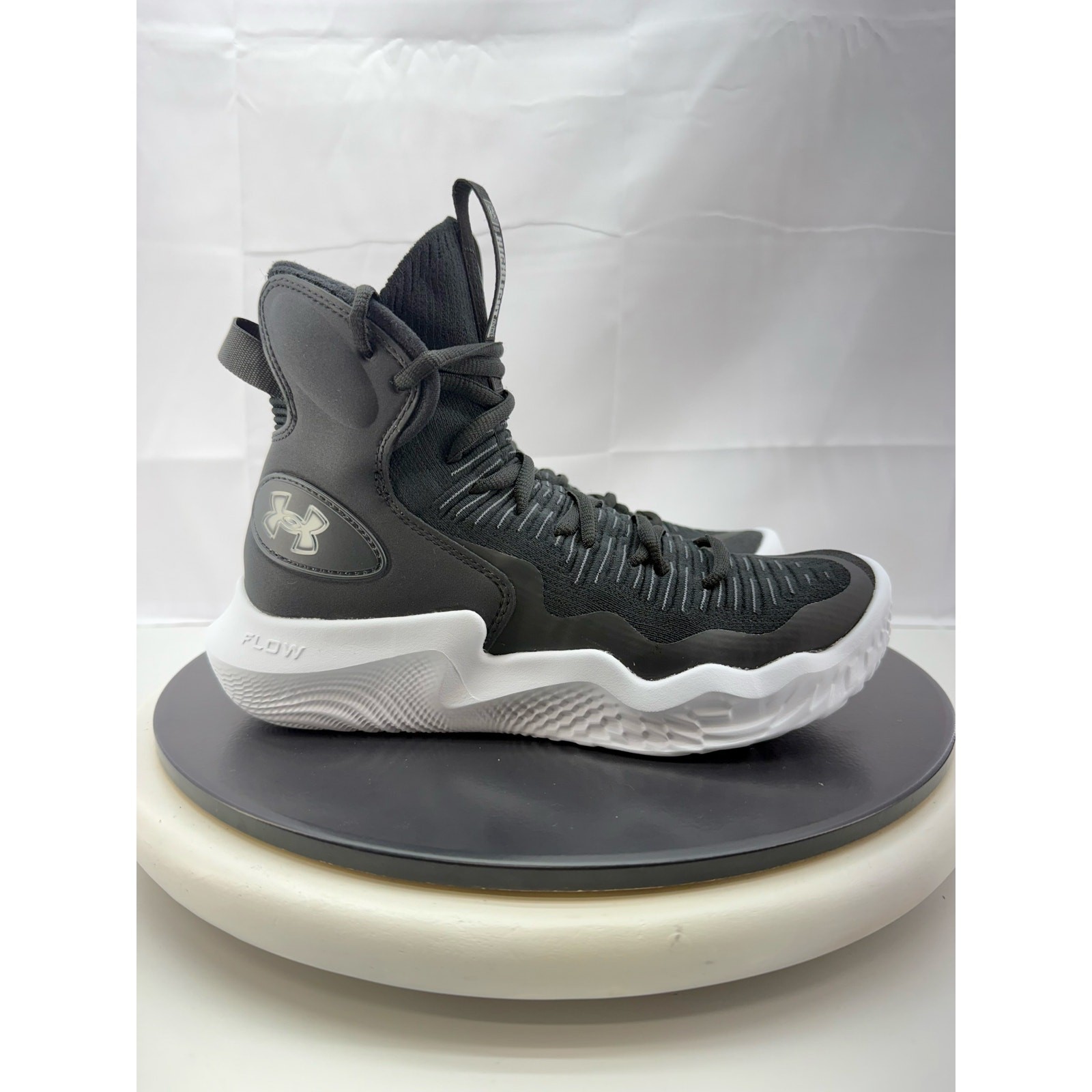 Under Armour Flow Highlight Ace Womens Size 9 Black Volleyball Shoes 3027083-001