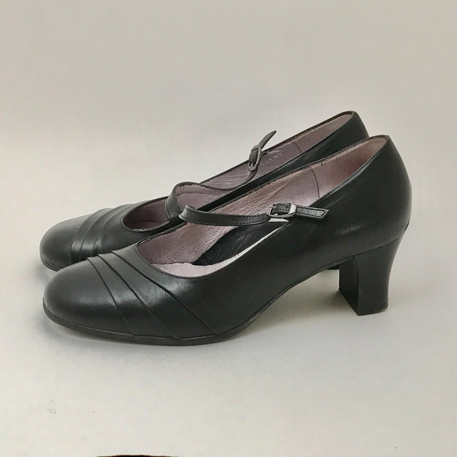 BeautiFeel Classic Black Mary Jane Heels Ankle Strap Latex Sole EU38 US 7.5-8.0