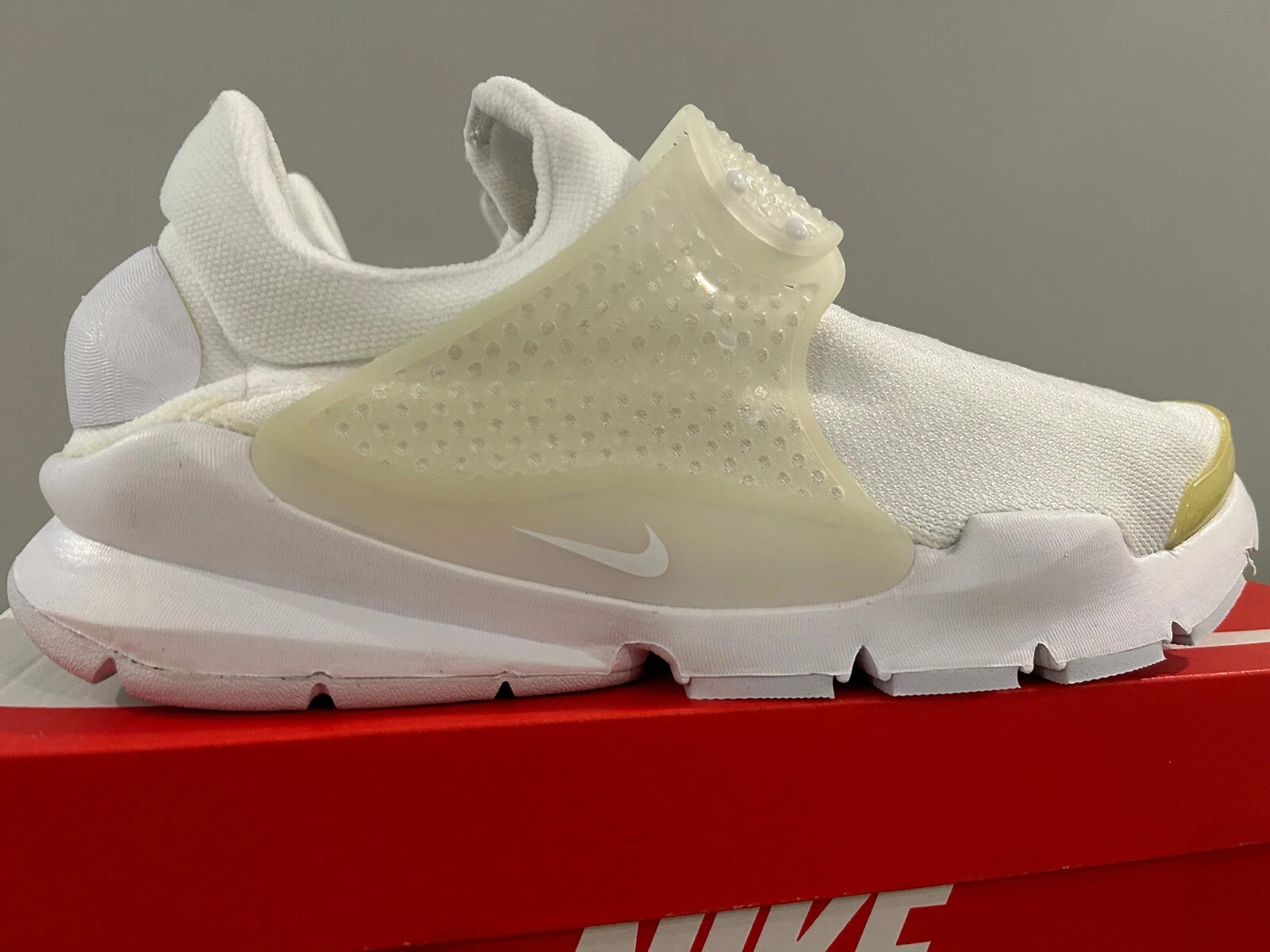 NIKE MENS SOCK DART KJCRD RUNNING SNEAKER WHITE BRAND NEW RETRO 819686-100