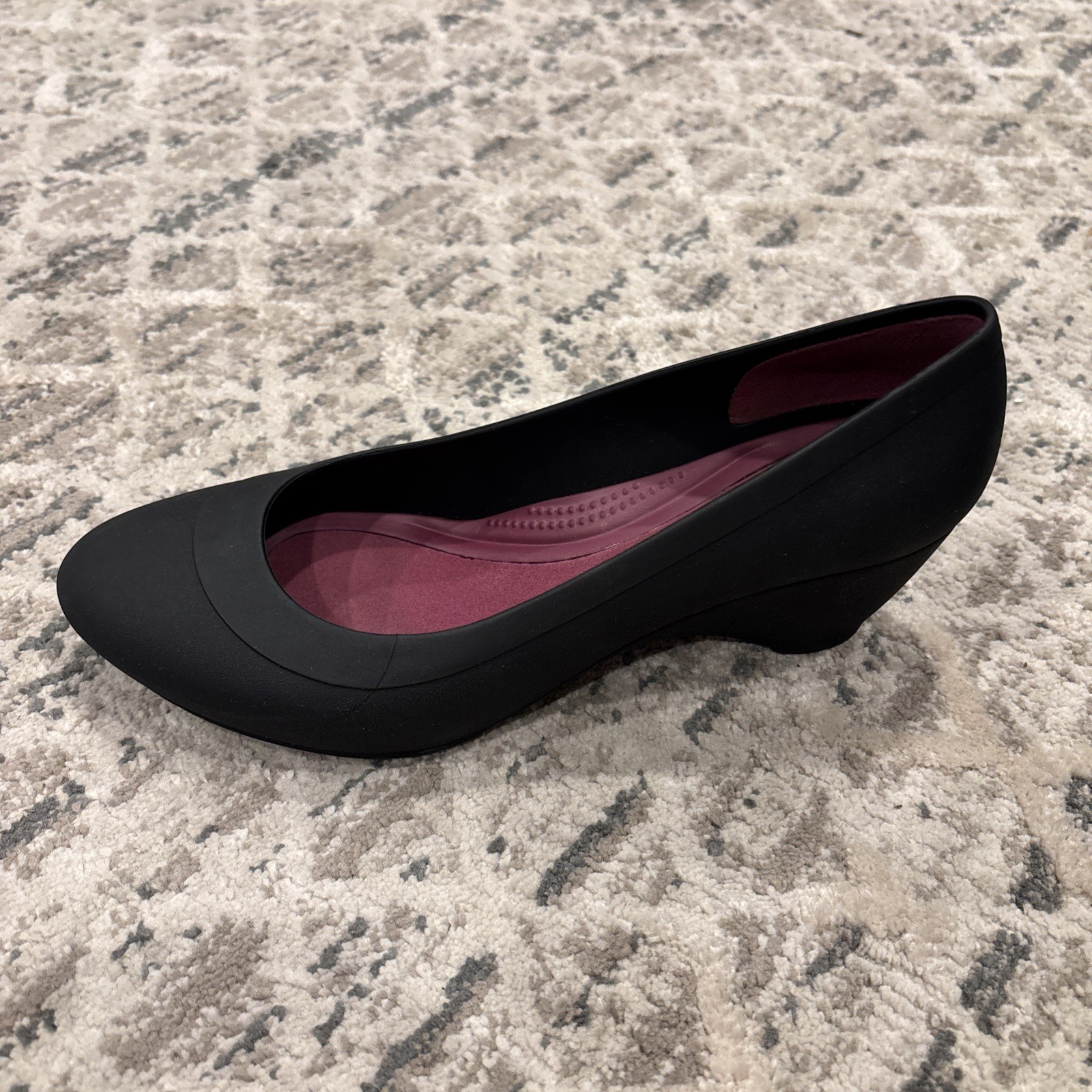 Crocs Lina Wedge Black Women’s Size 6 Standard Fit w/ Box Great Cond