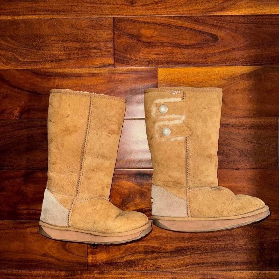 EMU Australia Tall Sheepskin Boots Chestnut Button Detail Warm Winter Size 8