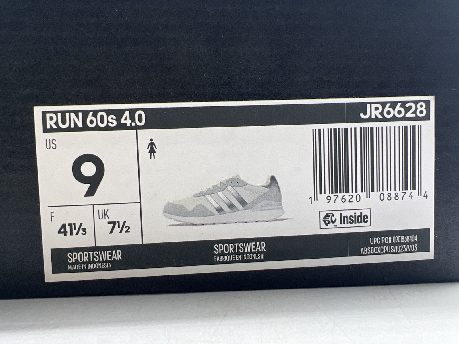 Adidas Run 60s Women’s Size 9 Cream Silver Athletic Sneakers JR6628 New