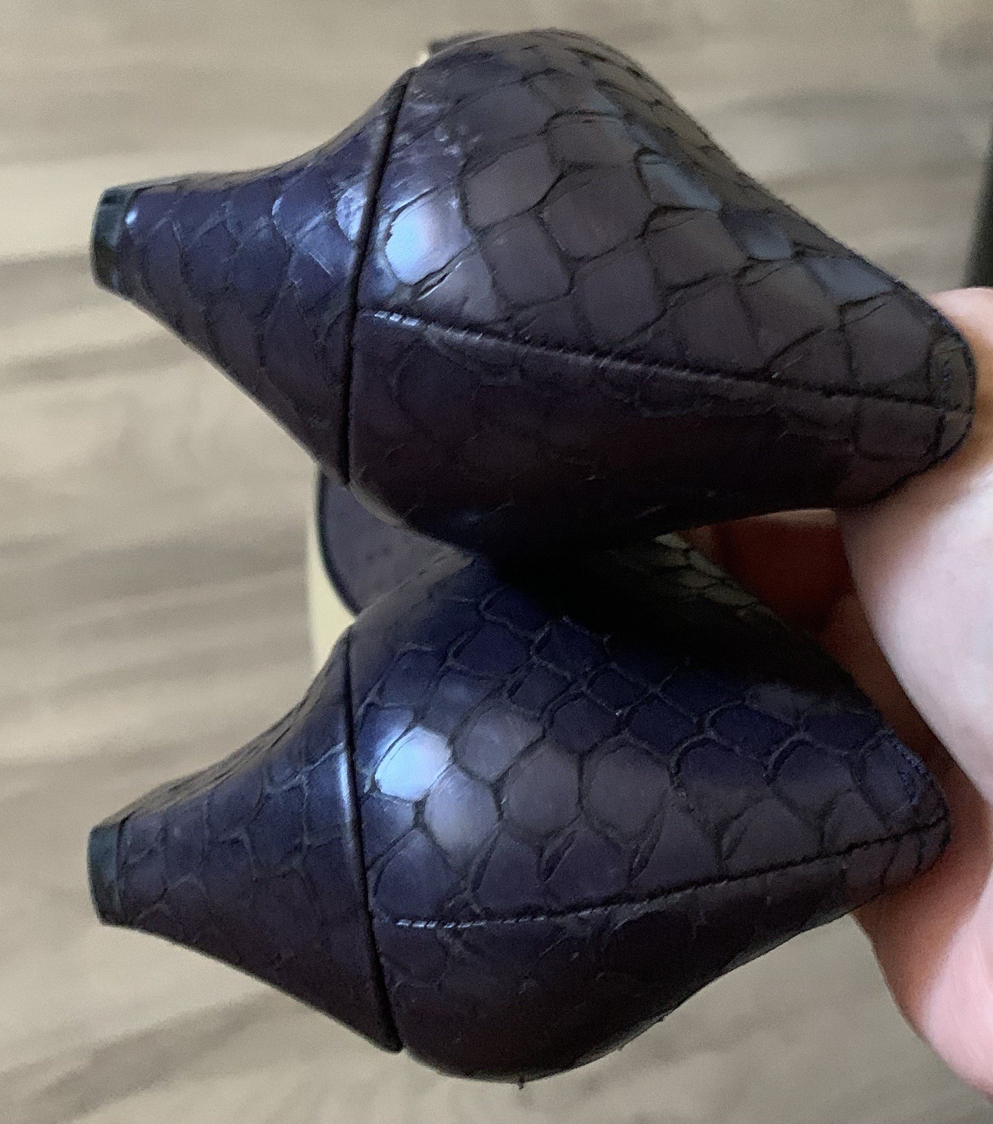 Amalfi Italian Leather Snakeskin Deep Purple Pumps Low Heel Women’s 8 AAA