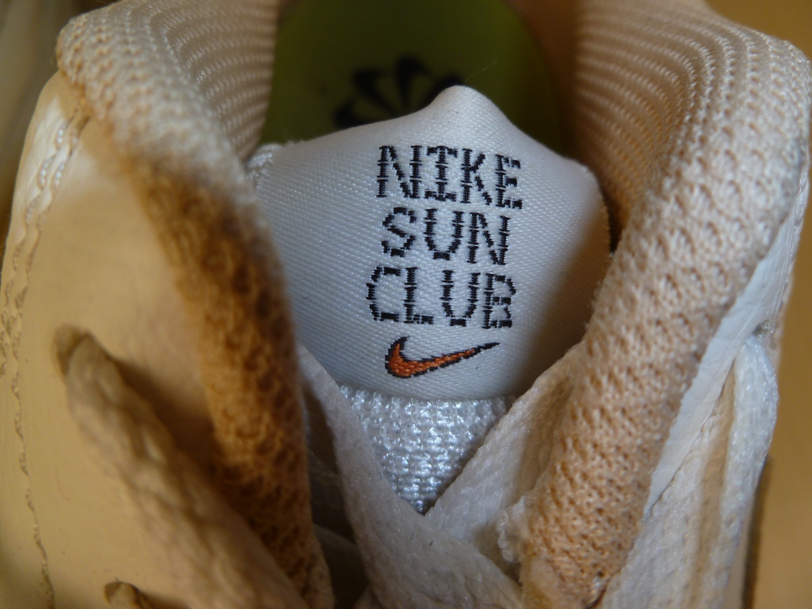 Womens Size 11 Nike Air Force 1 Low «Sun Club» Casual Shoes – DH3158-103