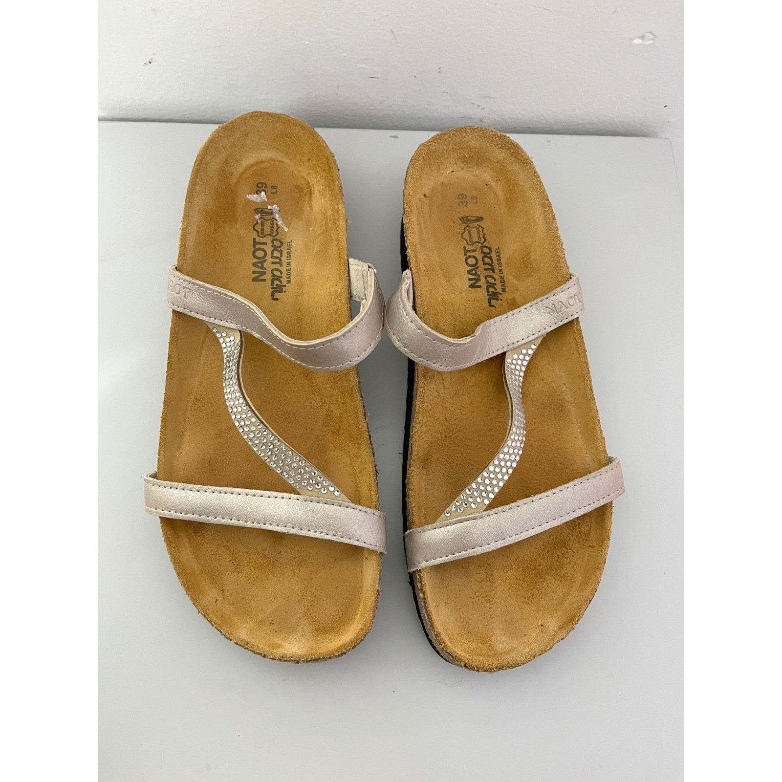 Naot Sandals Women’s 39 Silver Metallic Rhinestone Leather Comfort Shoes
