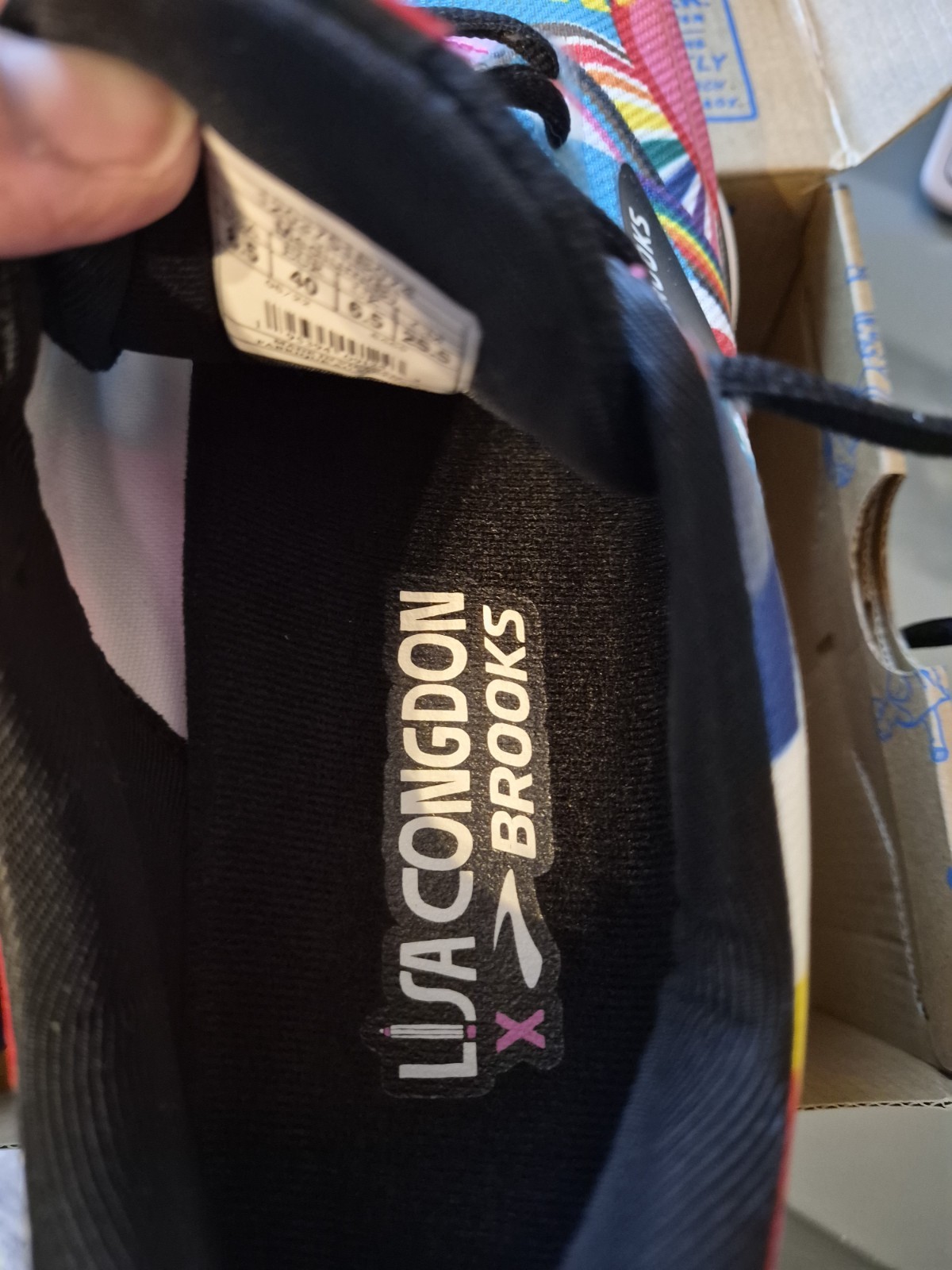 Brooks Trace 2 Women’s 8.5 – PRIDE Lisa Congdon sneakers. New In Box!