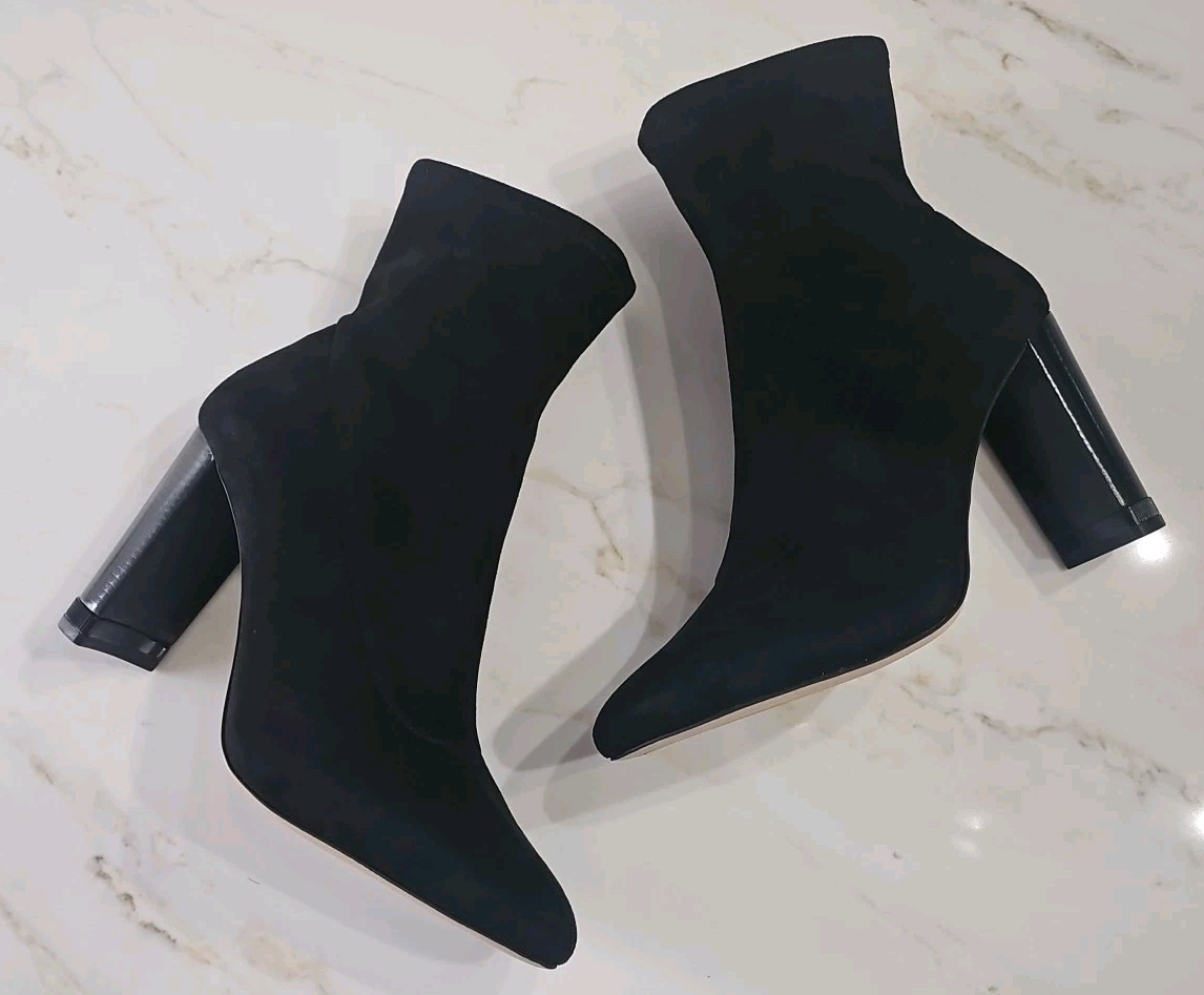 Michael Kors Women Mandy Ankle Sock Bootie Suede Black PV18G Size 11M EUC