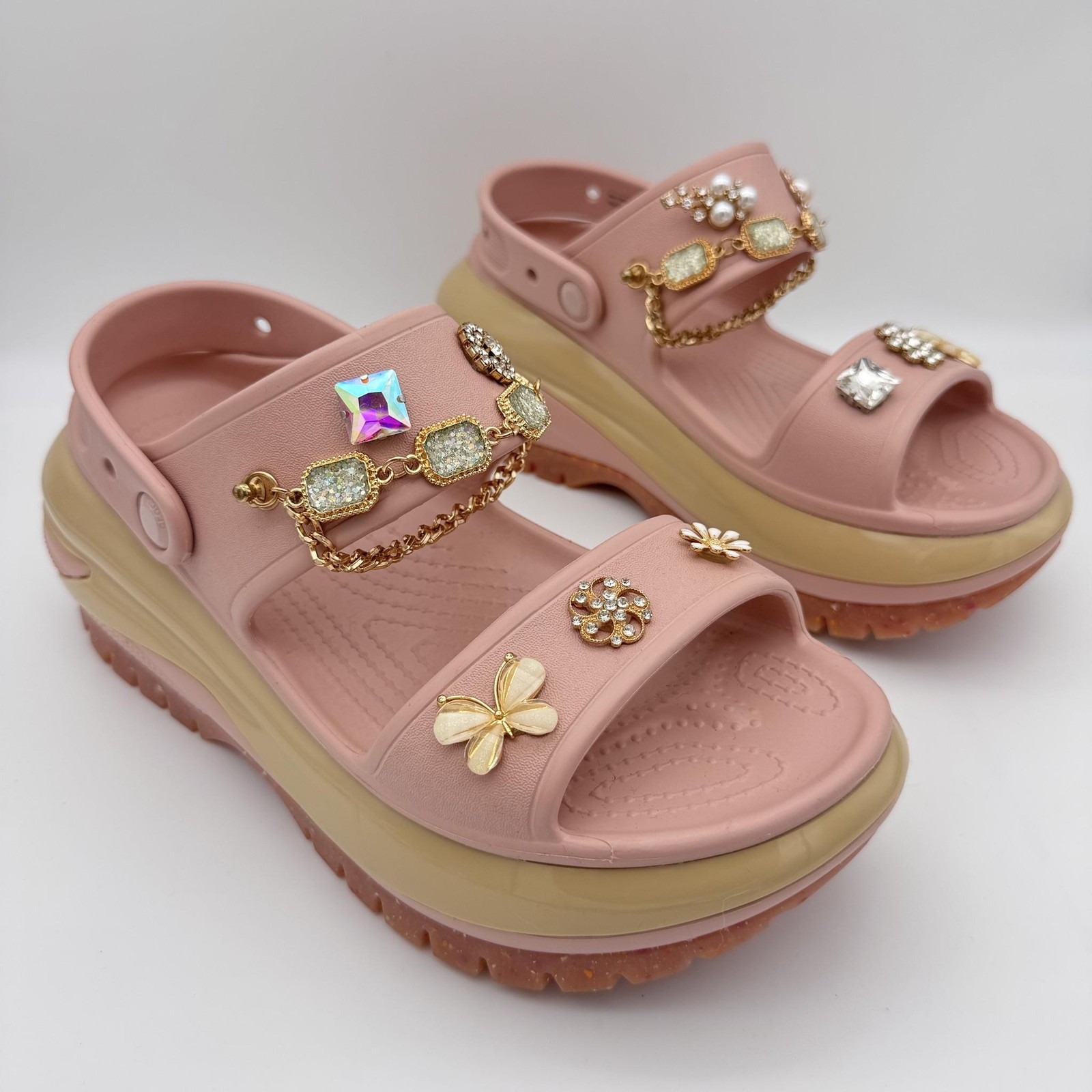 Crocs Mega Crush Sandals Womens Size 9 Rhinestone Jibbitz Charms Bling Chunky