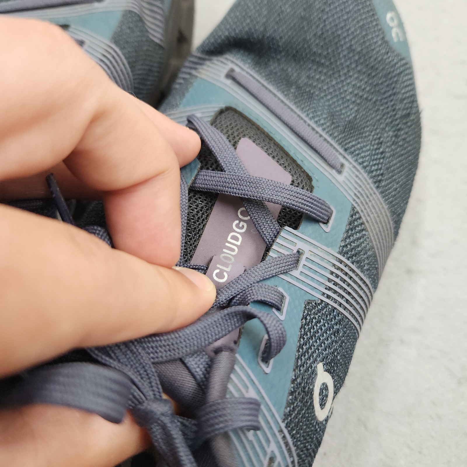 ON Cloud Shoes Womens 7.5 Blue Purple Storm Magnet Cloudgo Running Sneakers