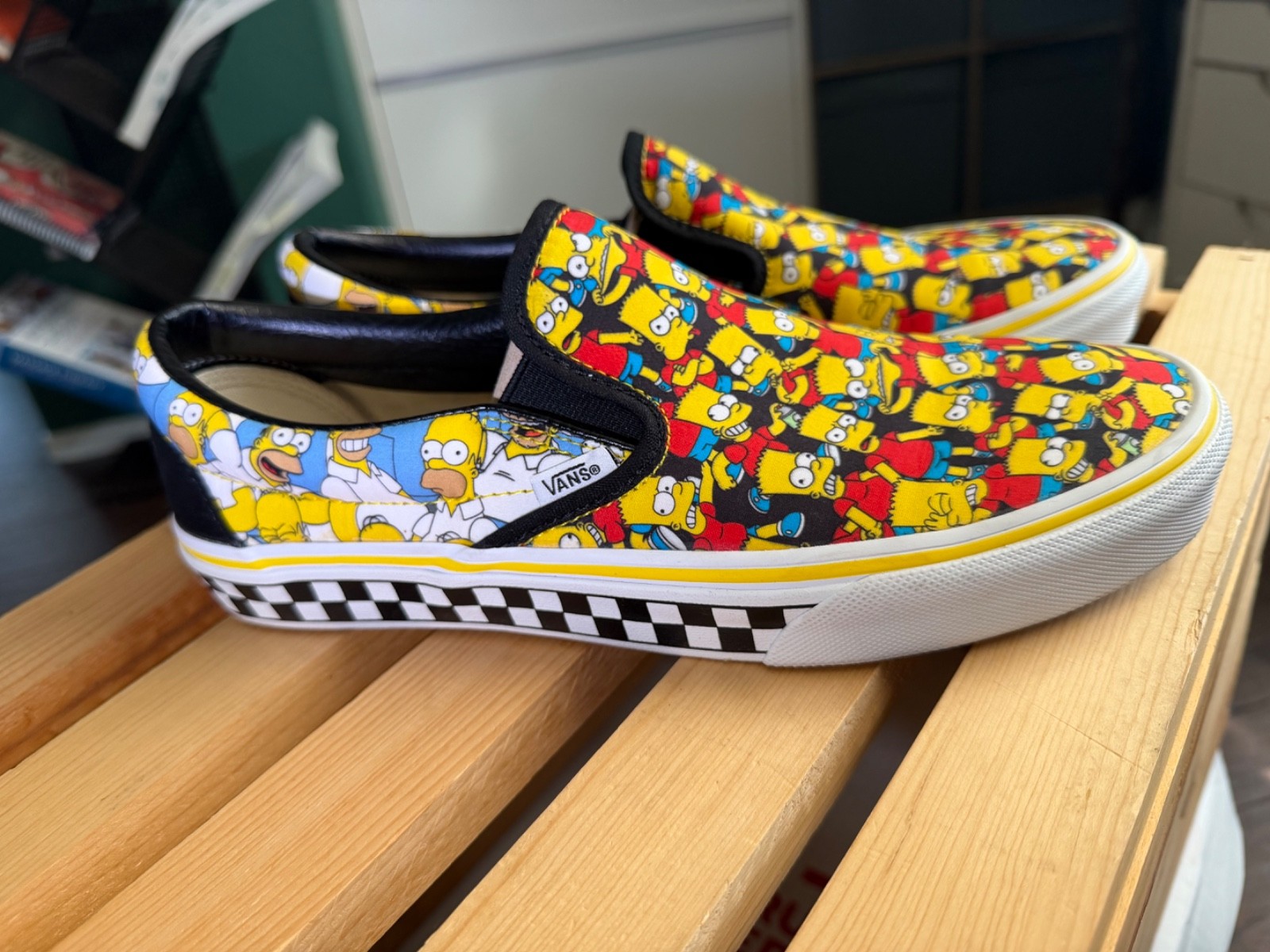 The Simpsons x Vans Customs Classic Slip-On w/ Bart and Homer Simpson 9 M/10.5 W