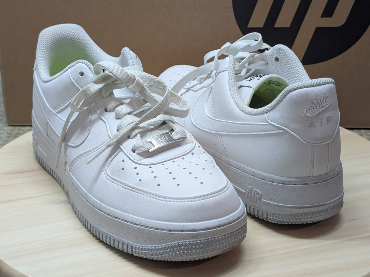 Nike Women’s Air Force 1 Low Next Nature DC9486-101 White Metallic Grey – Sz 9