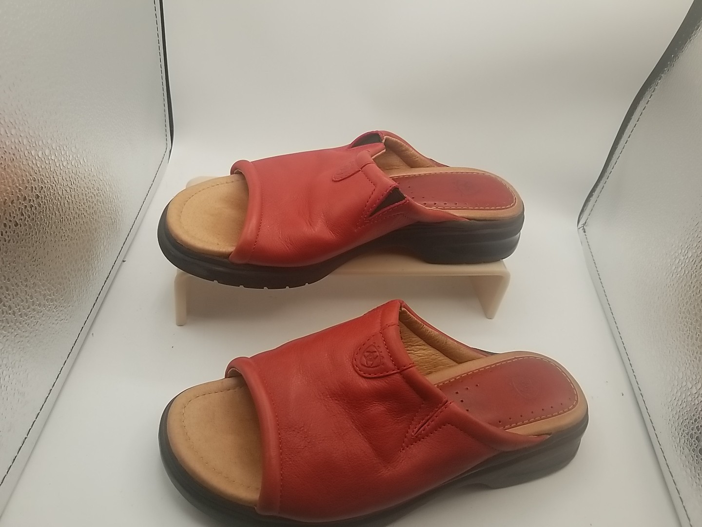 Ariat Bridgeport Red Leather Sandals Clogs Mules Slides Women’s Size 7 7B