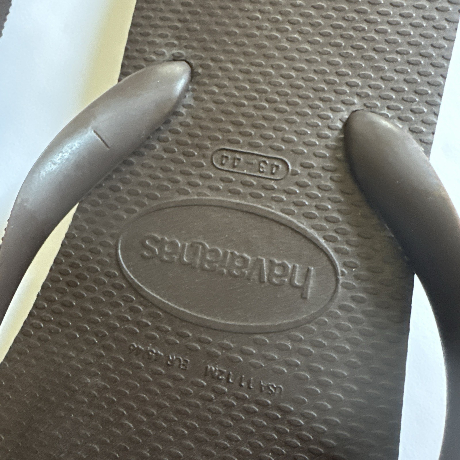 Brown Havaianas With Metal Logo Mens 11/12 NWOT