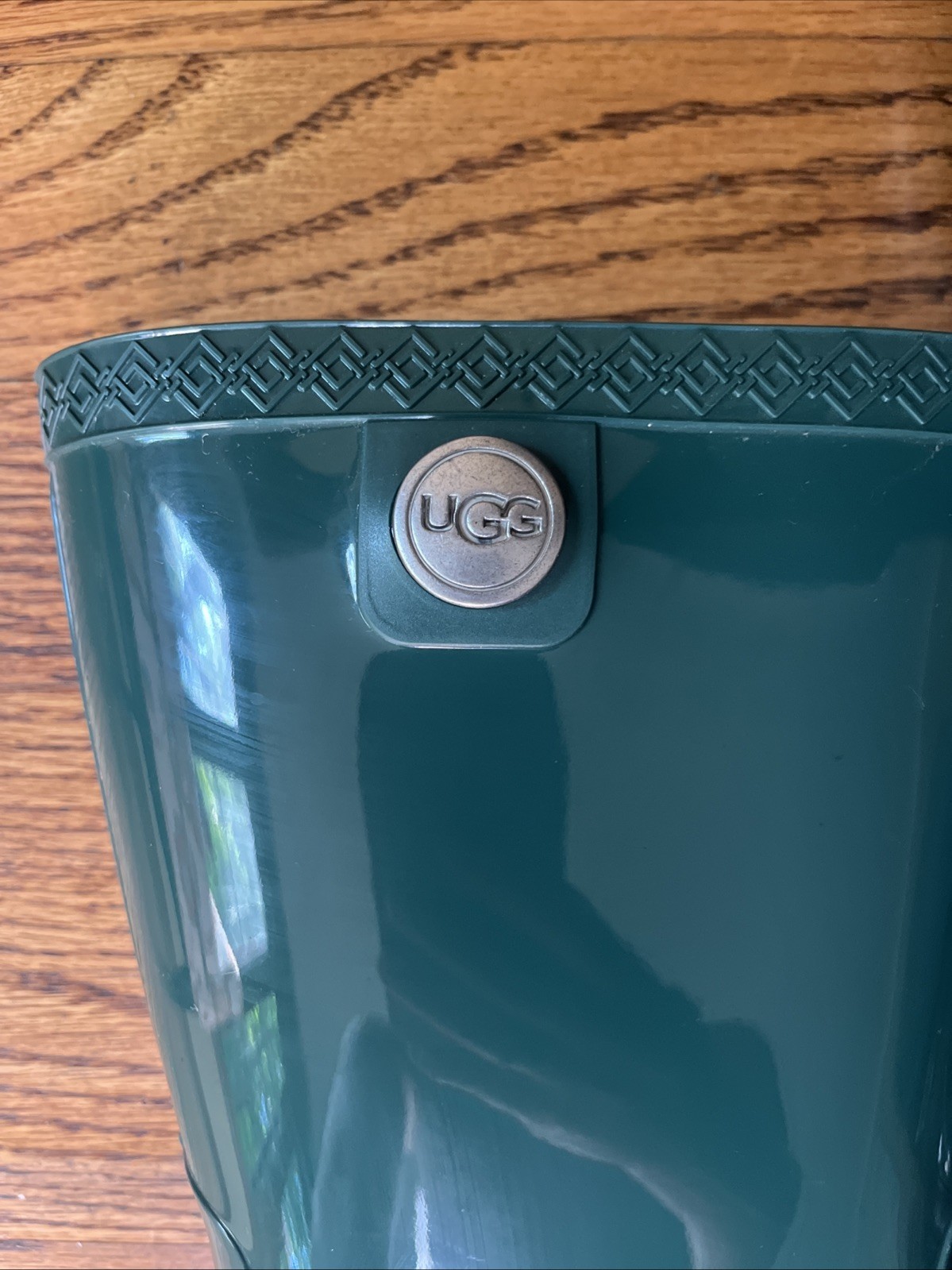 UGG Sienna Glossy Pine Green Rain Boots Size 8 Women’s Waterproof EUC