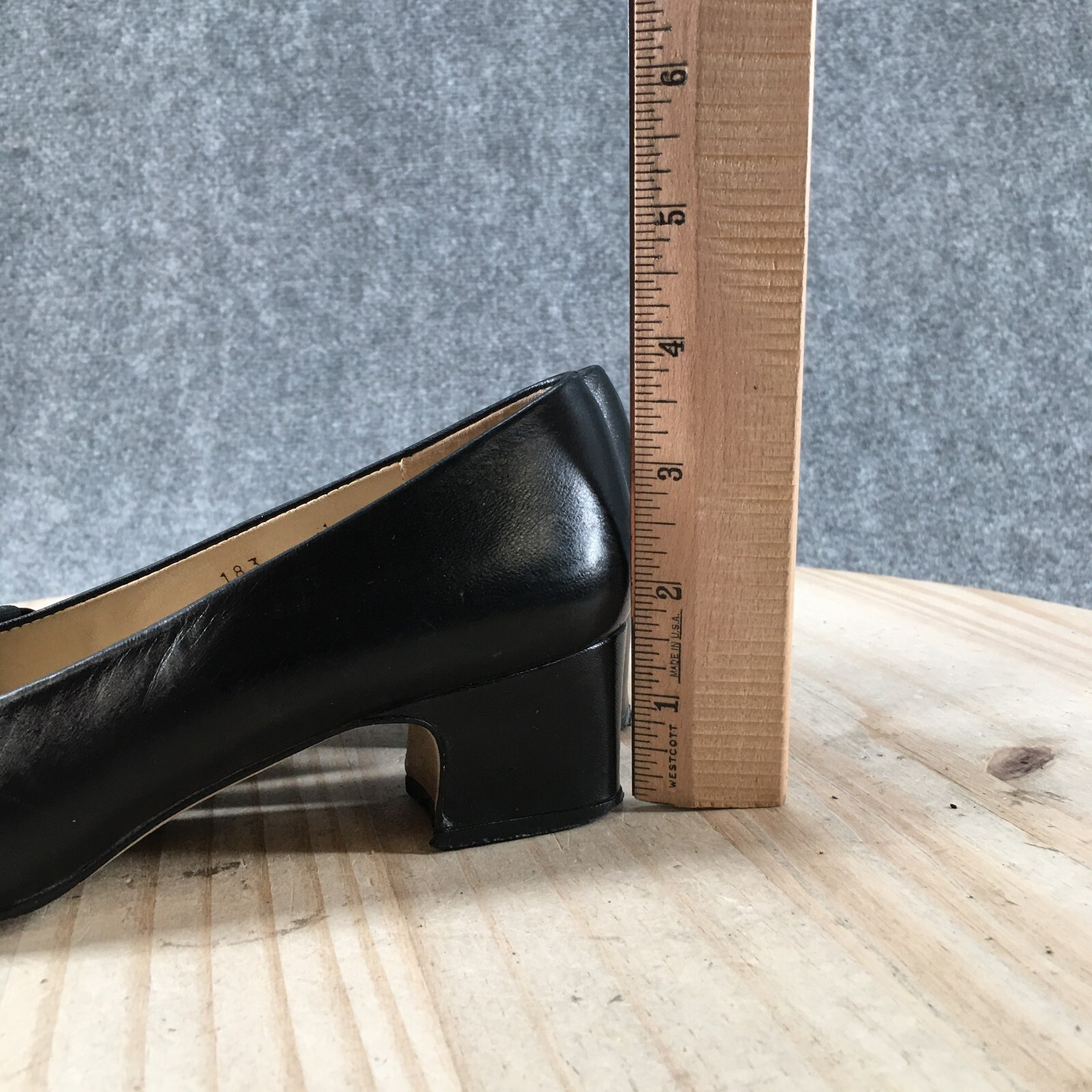Etienne Aigner Pumps Womens 6.5N Black Savannah Slip On Casual Comfort Leather