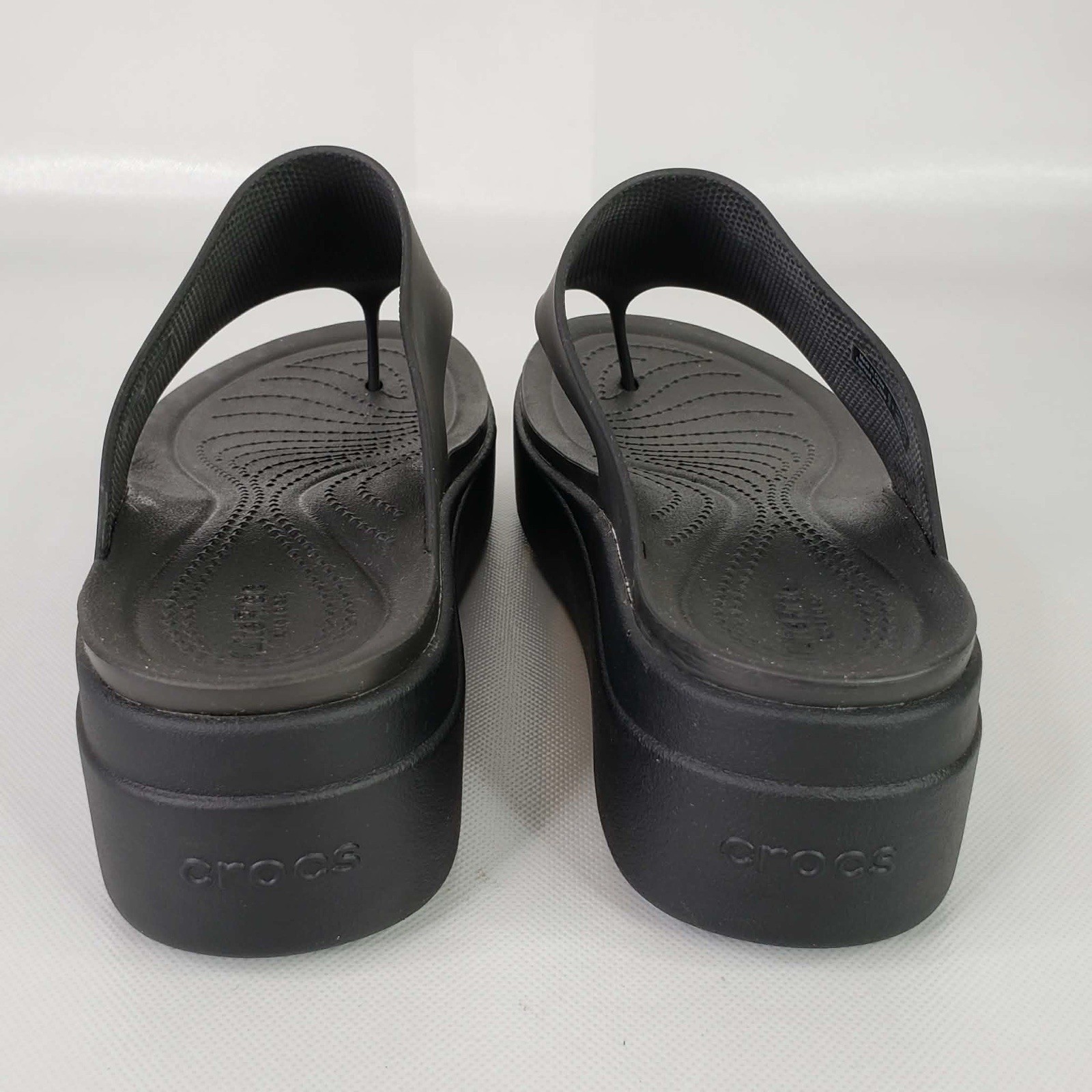 Crocs Brooklyn Low Wedge Black Platform Flip Flop Sandals Womens 8 LiteRide