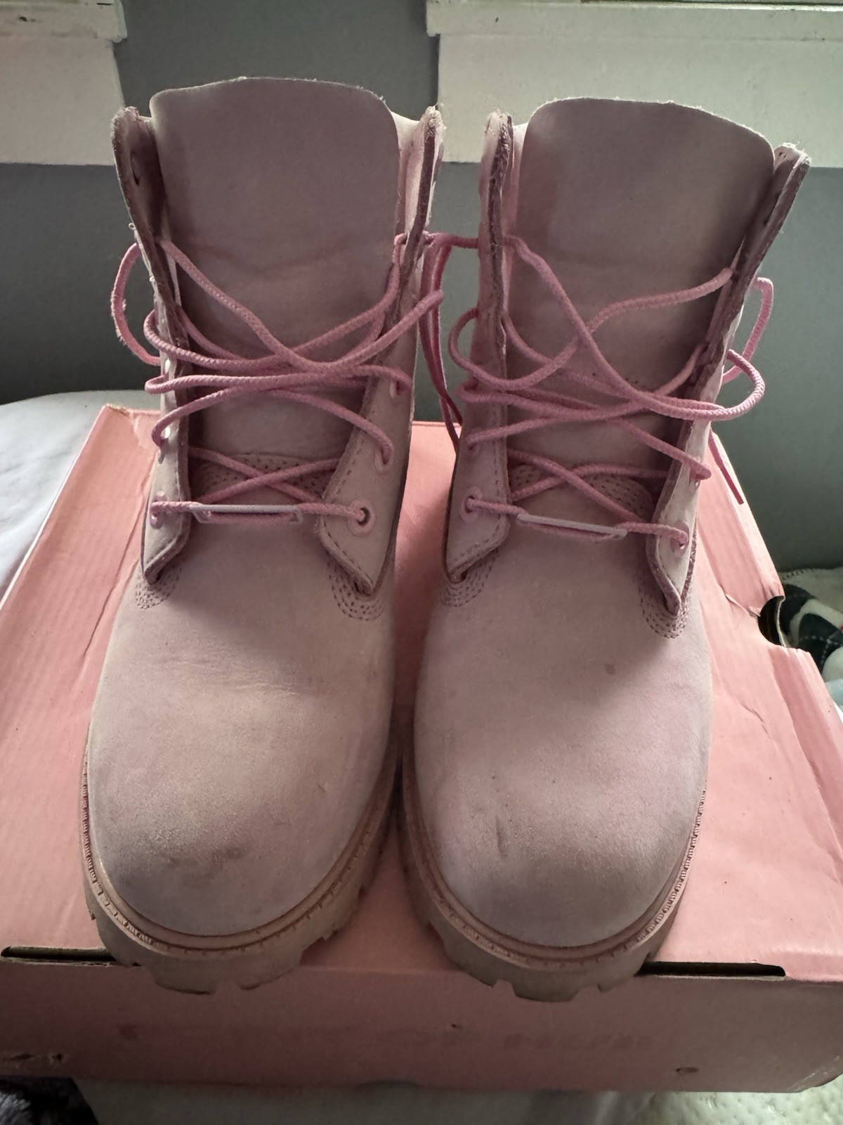 Timberland Women’s Pink Leather Ankle Bootie Lace-Up Round Toe Size 6