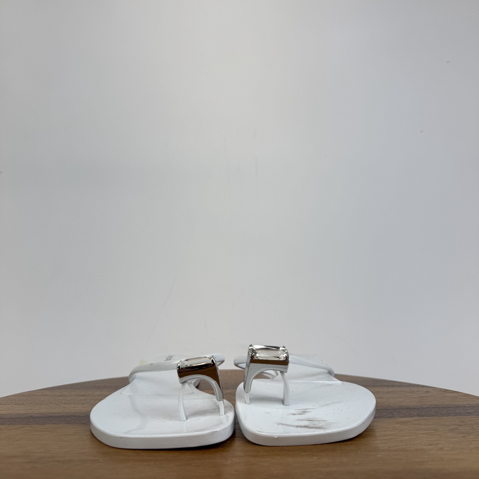 New Womens Jeffrey Campbell Balia Jewel Toe Ring White Wedge Sandals Size 10 M