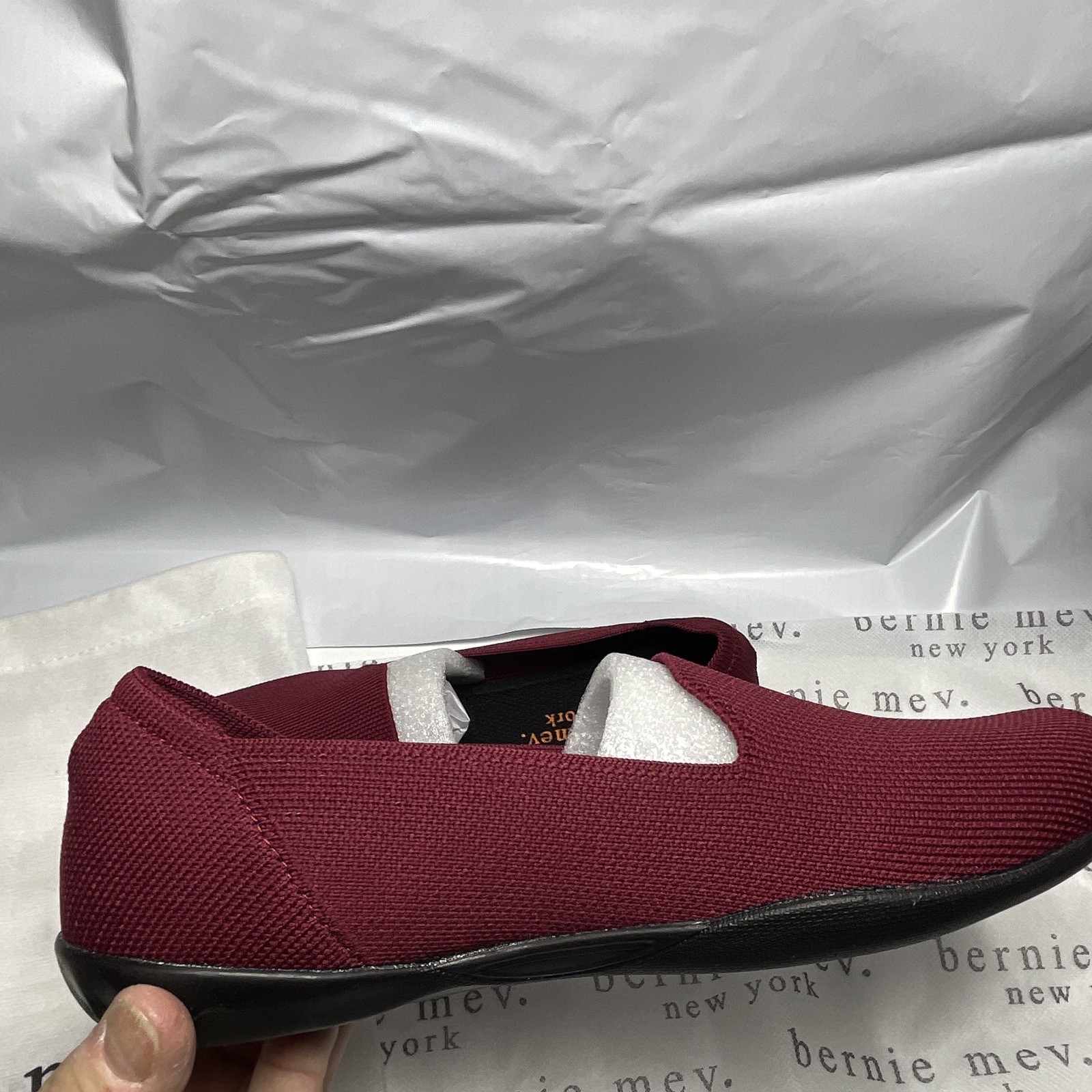 Bernie Mev Women’s Knit Slip-On Flats Burgundy Round Toe EU 36 US 5