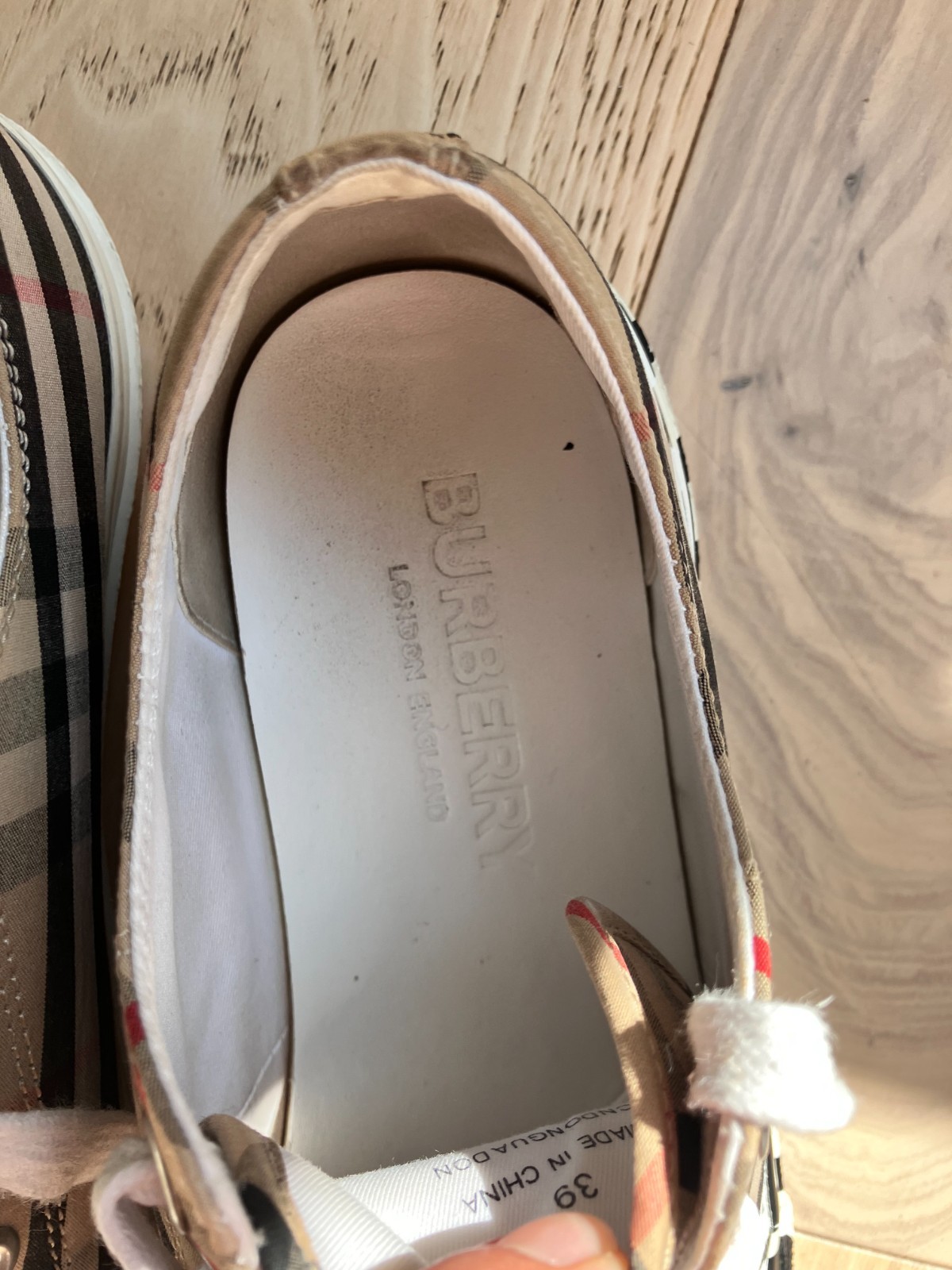 Used Burberry Larkhall BEIGE CHECK CANVAS LOGO WHITE CAP TOE SNEAKERS 39/ US 8.5