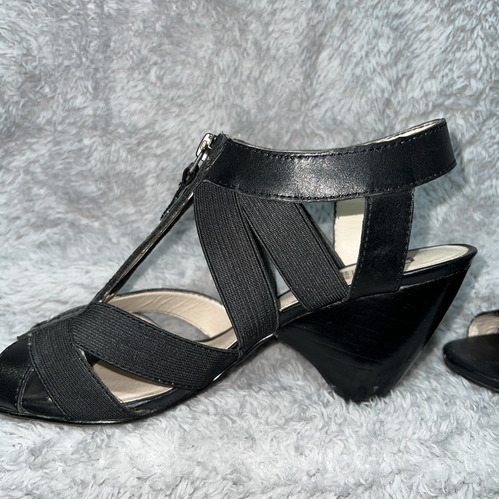 MR KT Women’s Block Heel Sandals Front Zip Black Cocktail Party Shoes 8.5 A3
