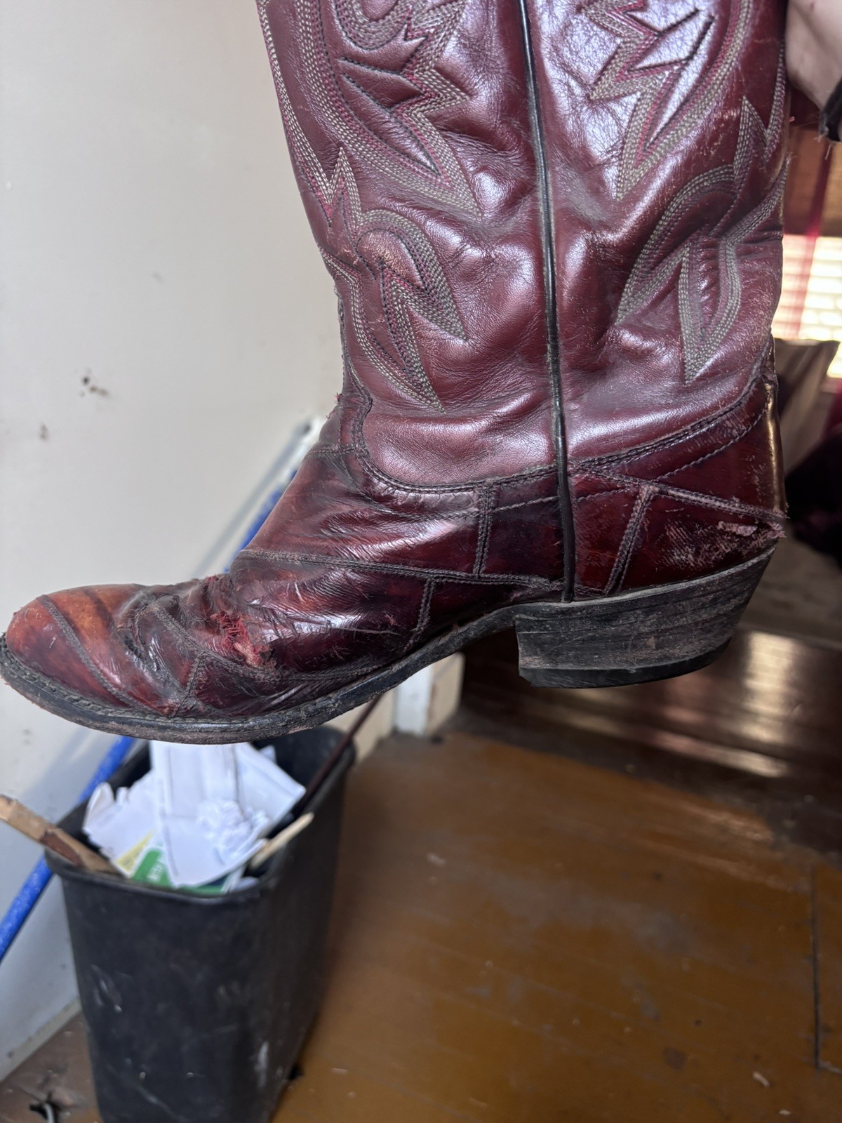 Vintage Tony Lama Eel Skin Western Boots Mens 11 D Red Burgundy Cowboy