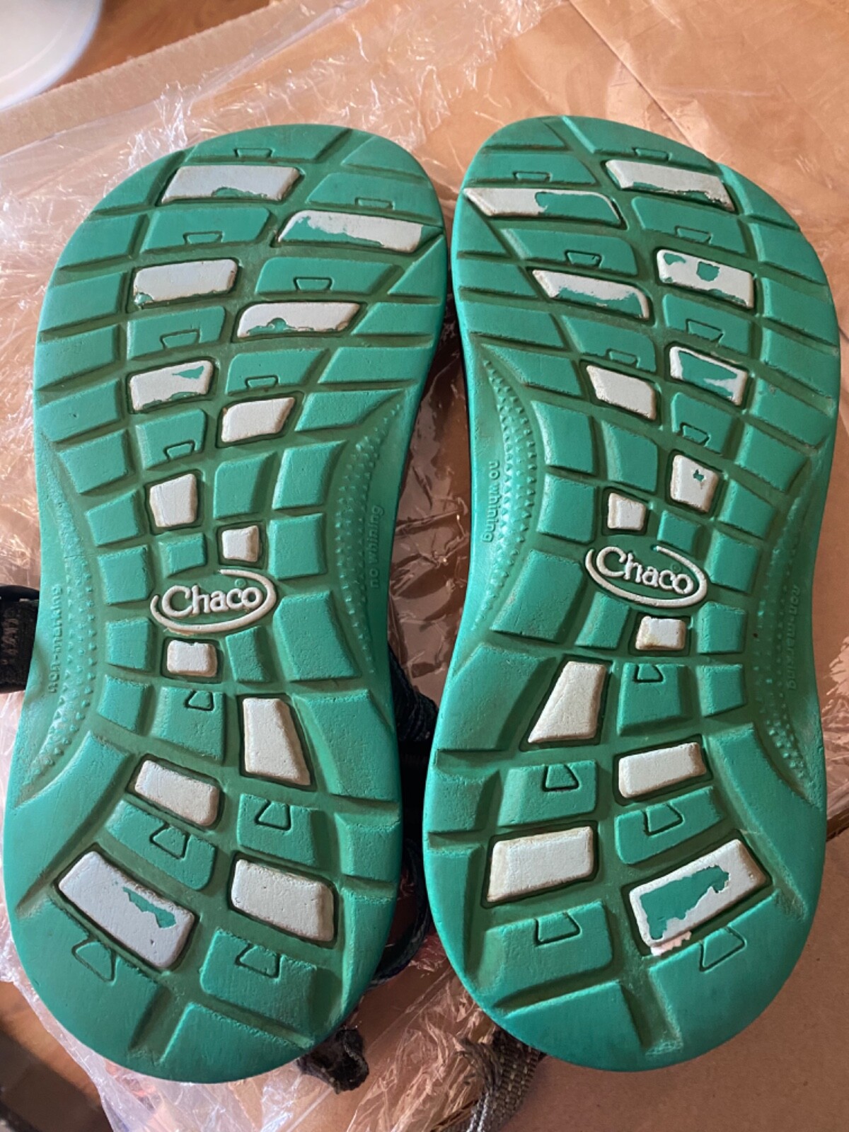 Chaco classic strap sports sandals Womans sz 5 purple/ mint green water shoes