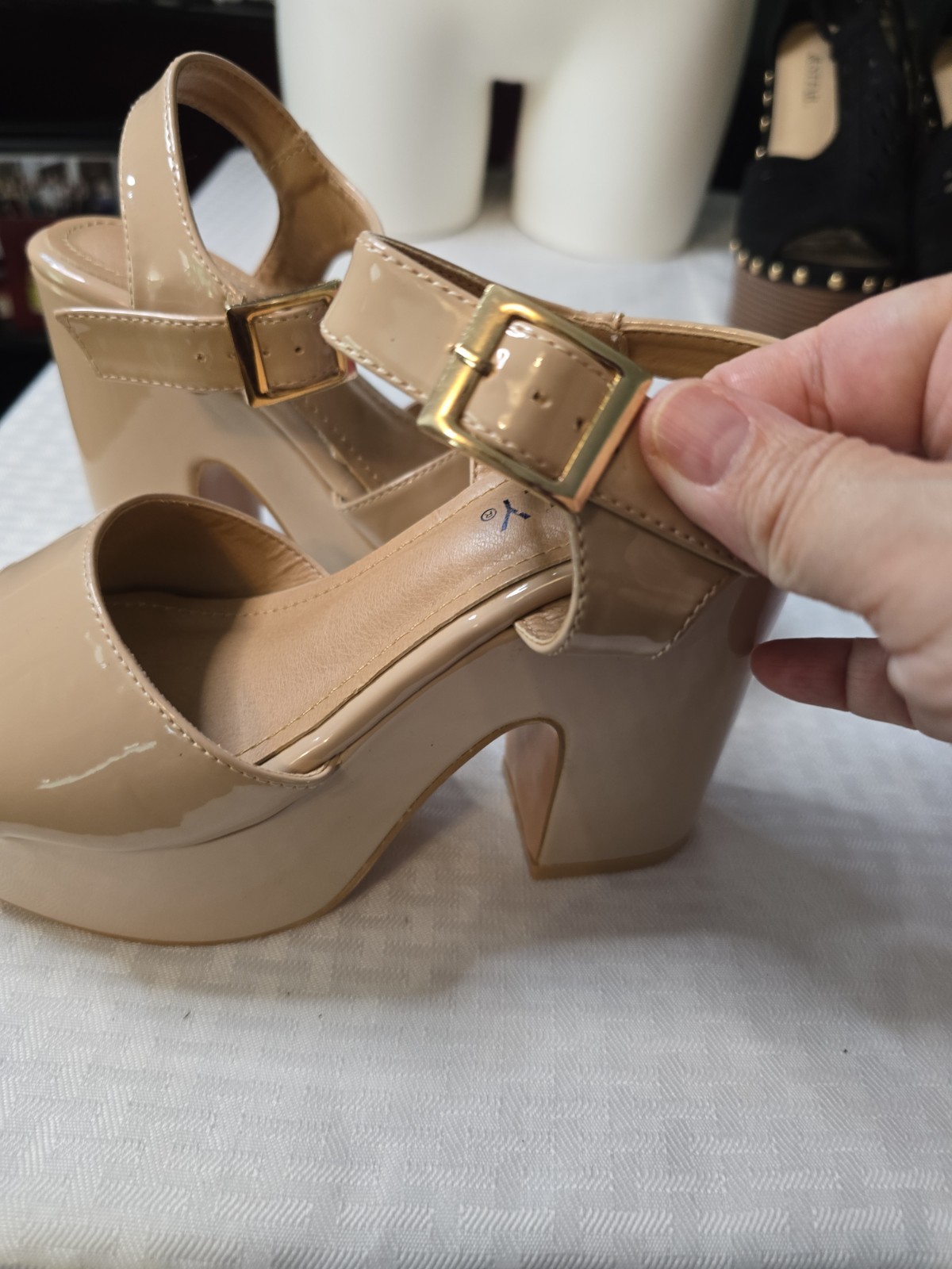 Charly Chunky Heel Nude Shoes Size 7