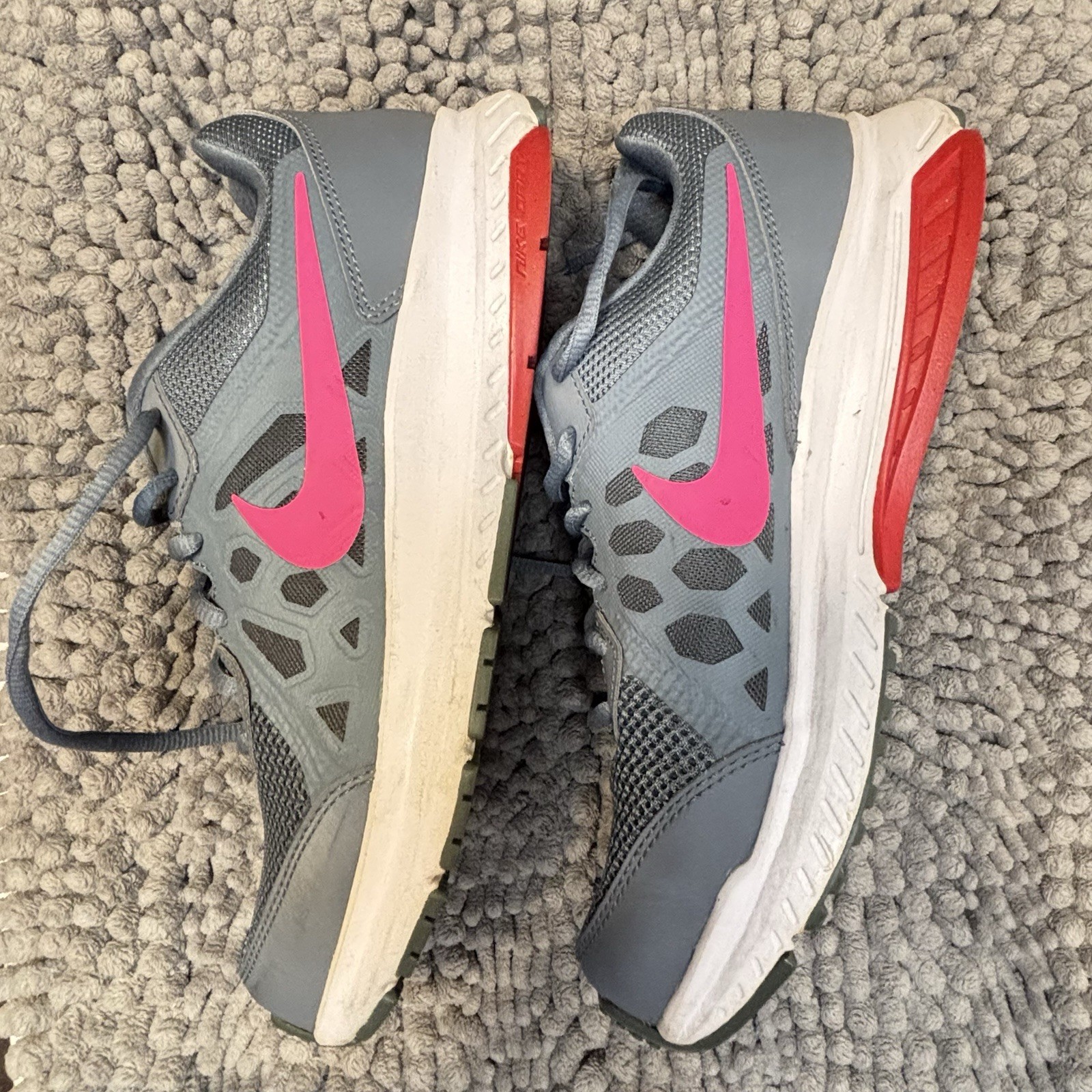 Nike Dart XI Women’s Running Shoes Size 8.5 M, Gray/White, Pink Logo
