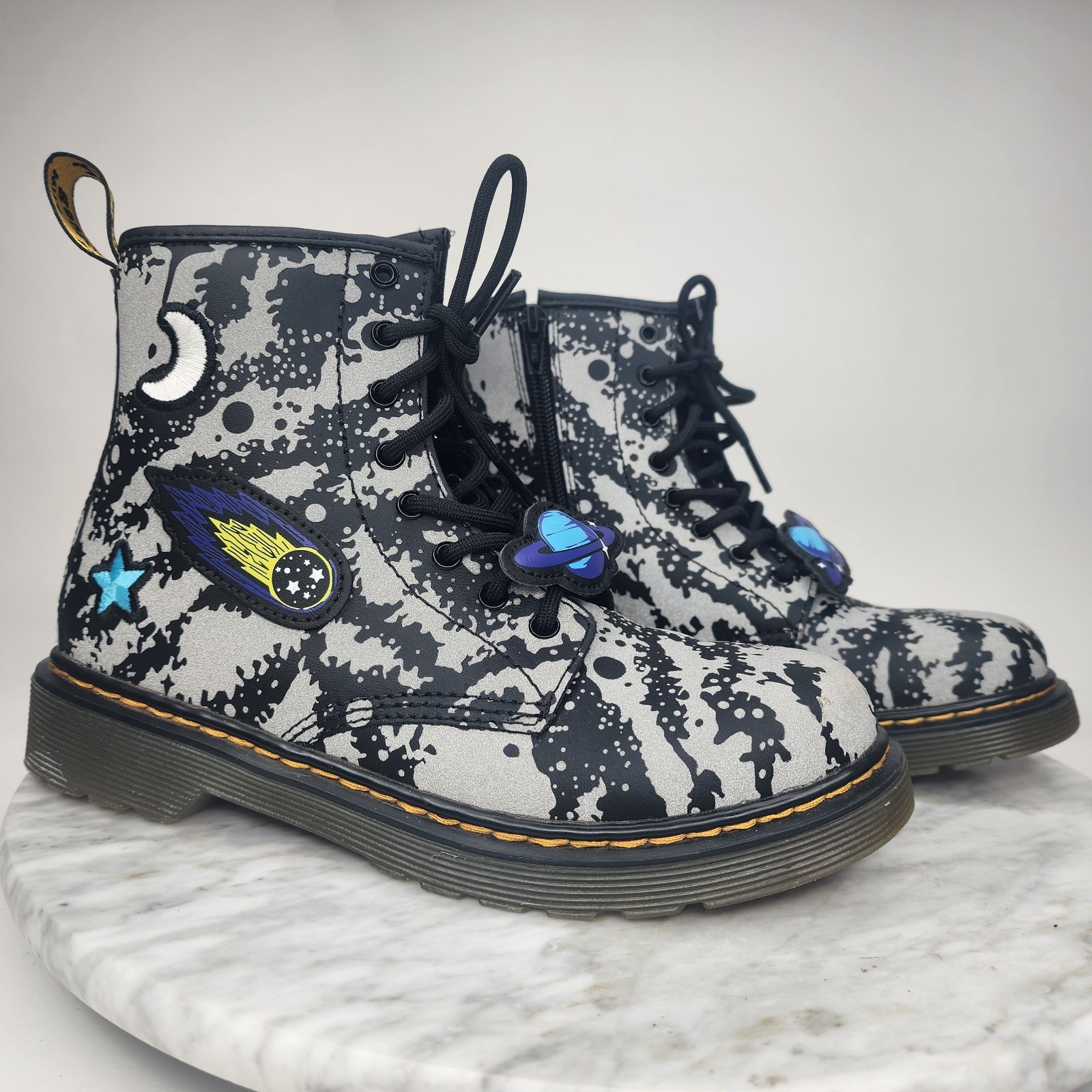 Dr. Martens 1460 Space Hydro Leather Zip Combat Boots Gray Women’s Size 5 LA004