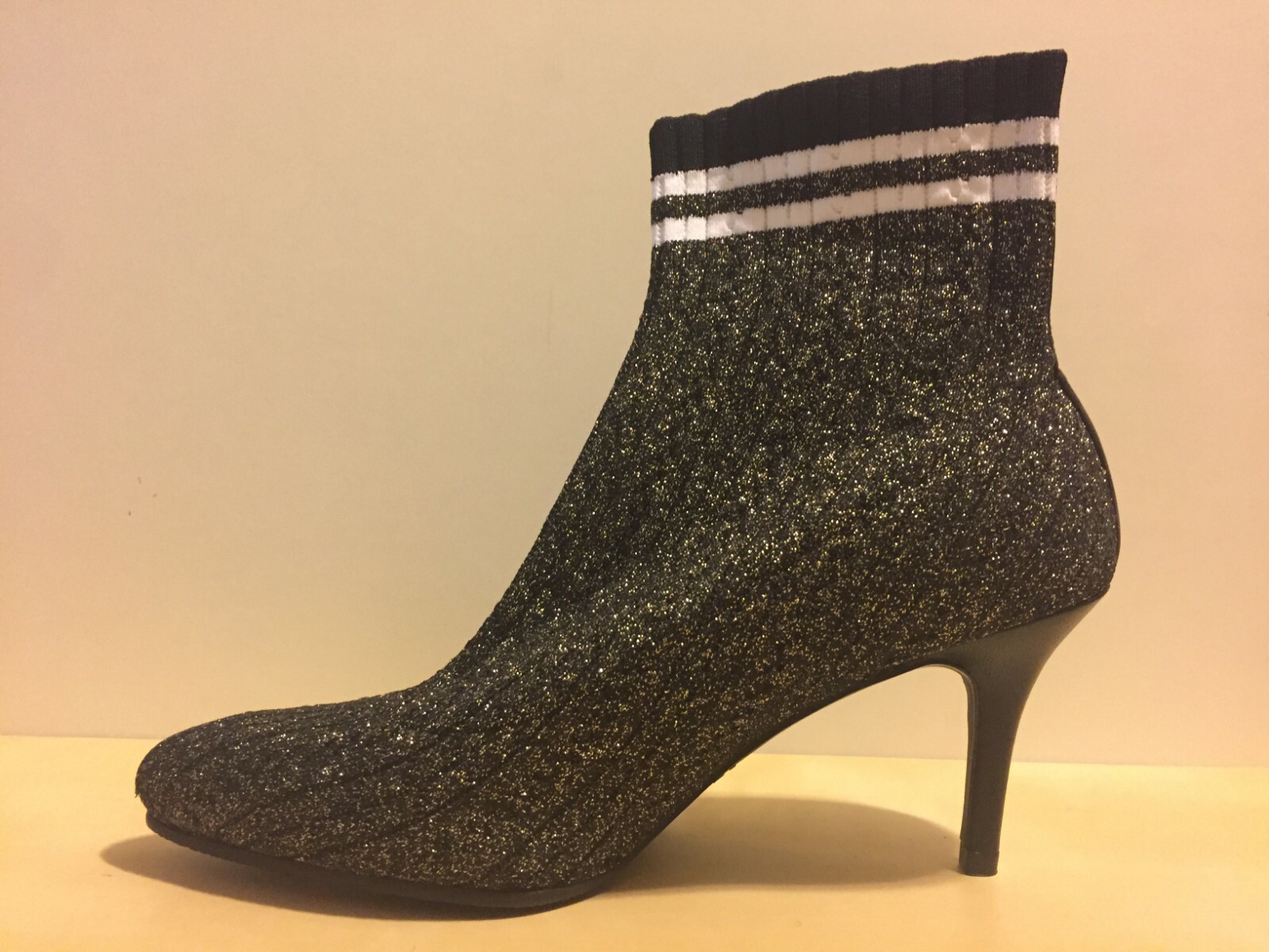 NEW $575 Stuart Weitzman Women’s Waverly Sock Bootie Black Gold US 7.5 M