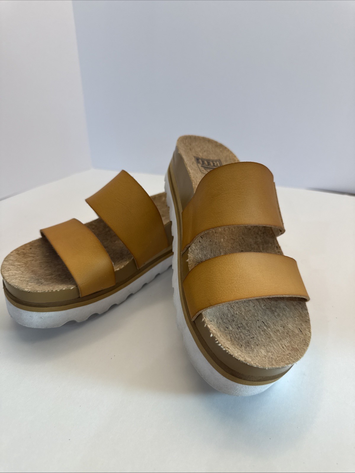 Reef Cushion Vista HI Tan Brown Platform Sandals Women’s US 6 Eva Outsole