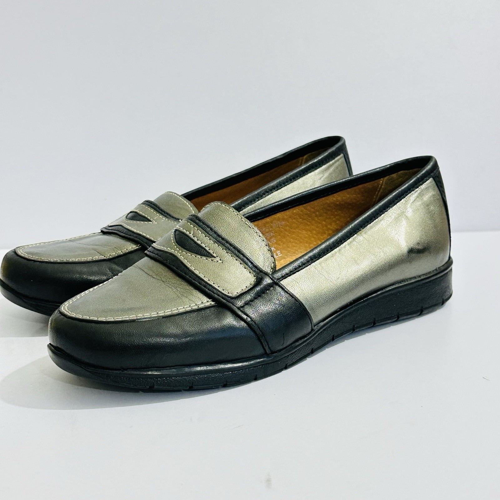 Blue Illusion Women’s Two Tone Leather Comfort Loafers EU37 AU6