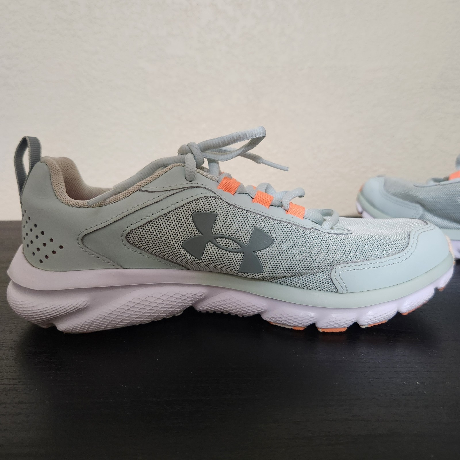 Under Armour Charged Assert 9 Marble Women’s Size 8.5
