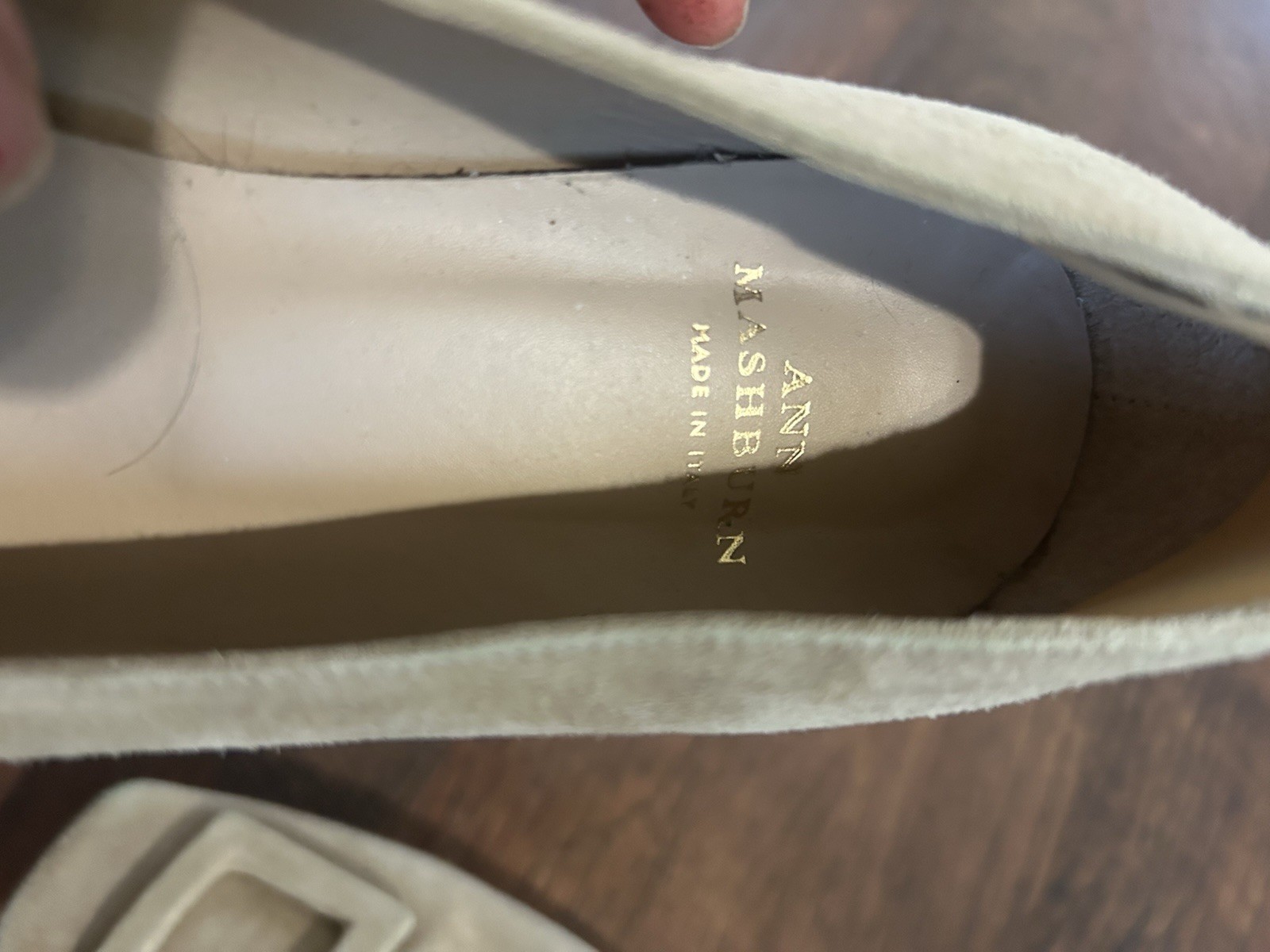 Ann Mashburn Buckle Shoe Womens Size 39 8.5 Beige Suede Flat Square Toe Italy