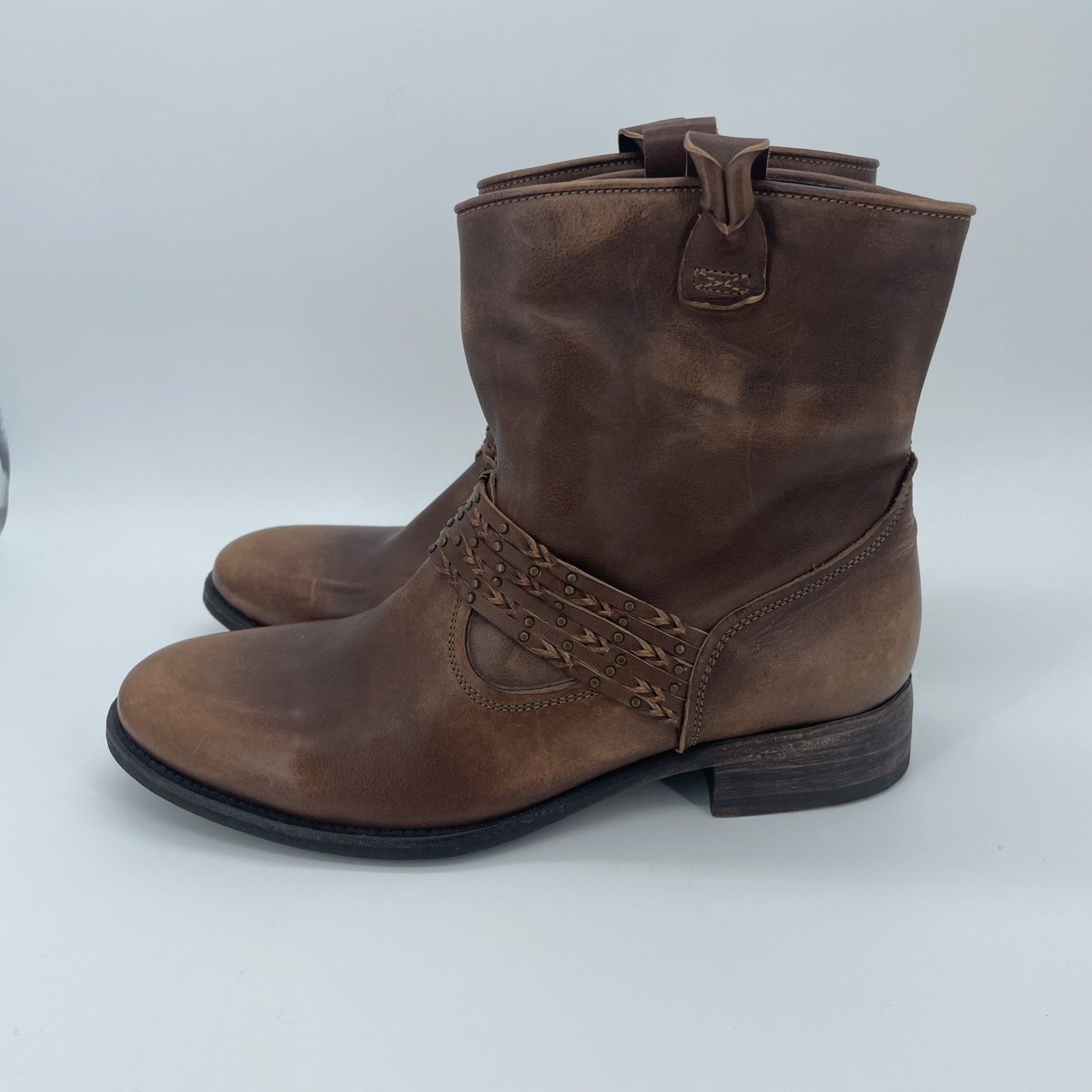 N.D.C. Made By Hand Boots Womens 39 / 8 Brown Leather Ankle Booties Low Heel