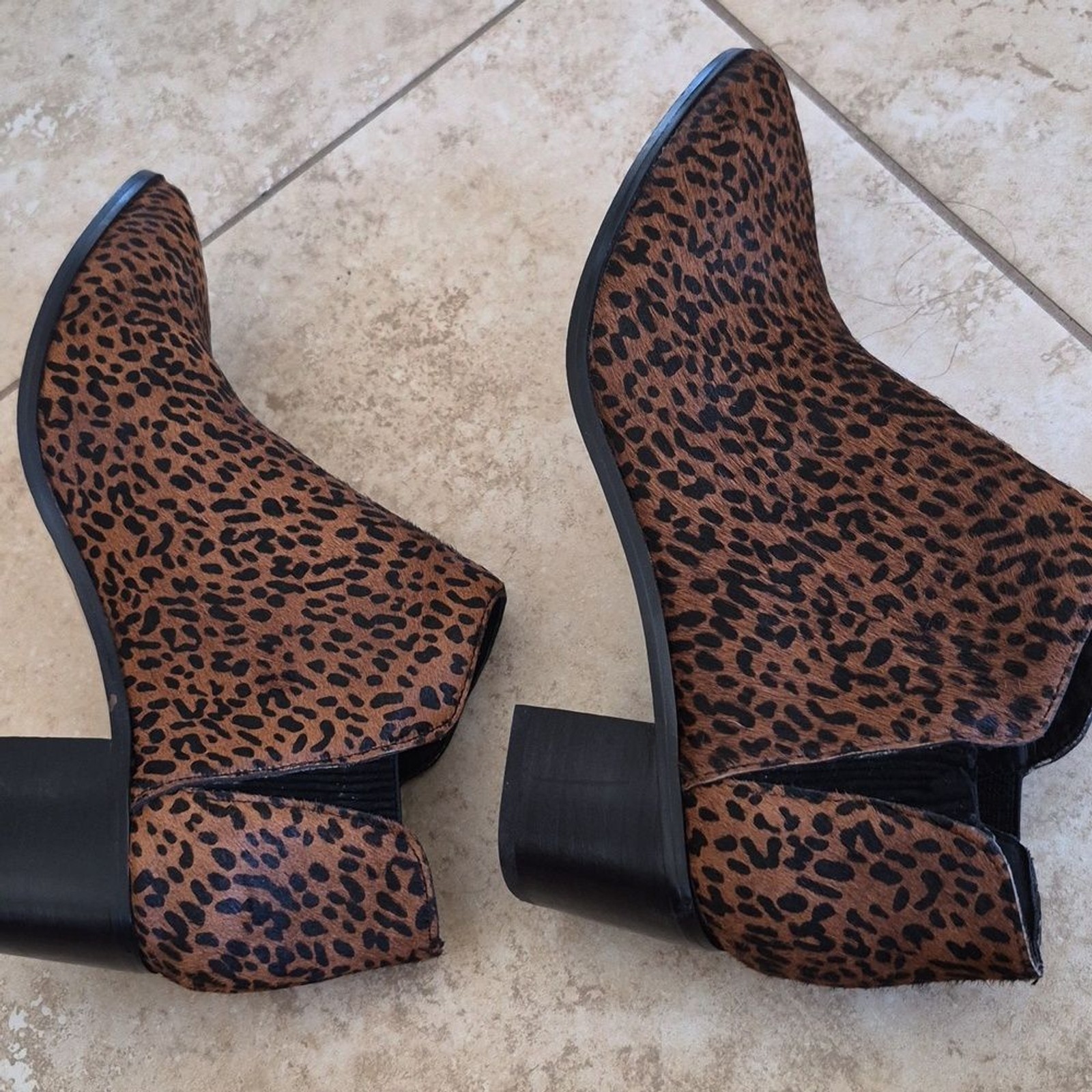 Sanctuary Revel, genuine Calf hair/fur, Animal Print, Booties Sz 8.5