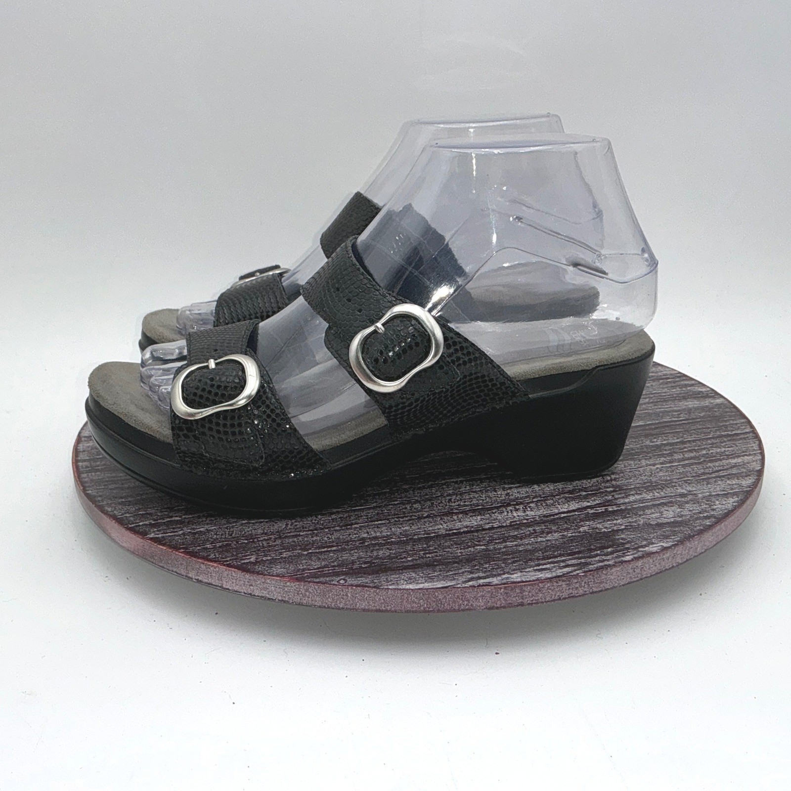 Dansko Sandals Womens 37 US 6.5-7 Snakeskin Embossed Leather Buckle Comfort Shoe