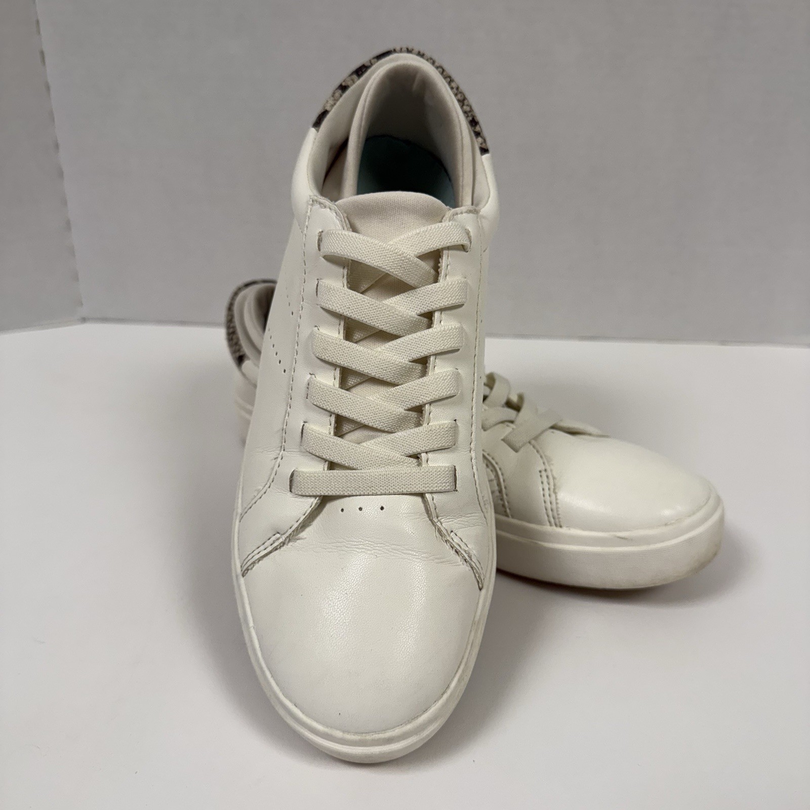Dr. Scholls Shoes Womens 8 M Wink Lace Up Sneakers White Faux Leather